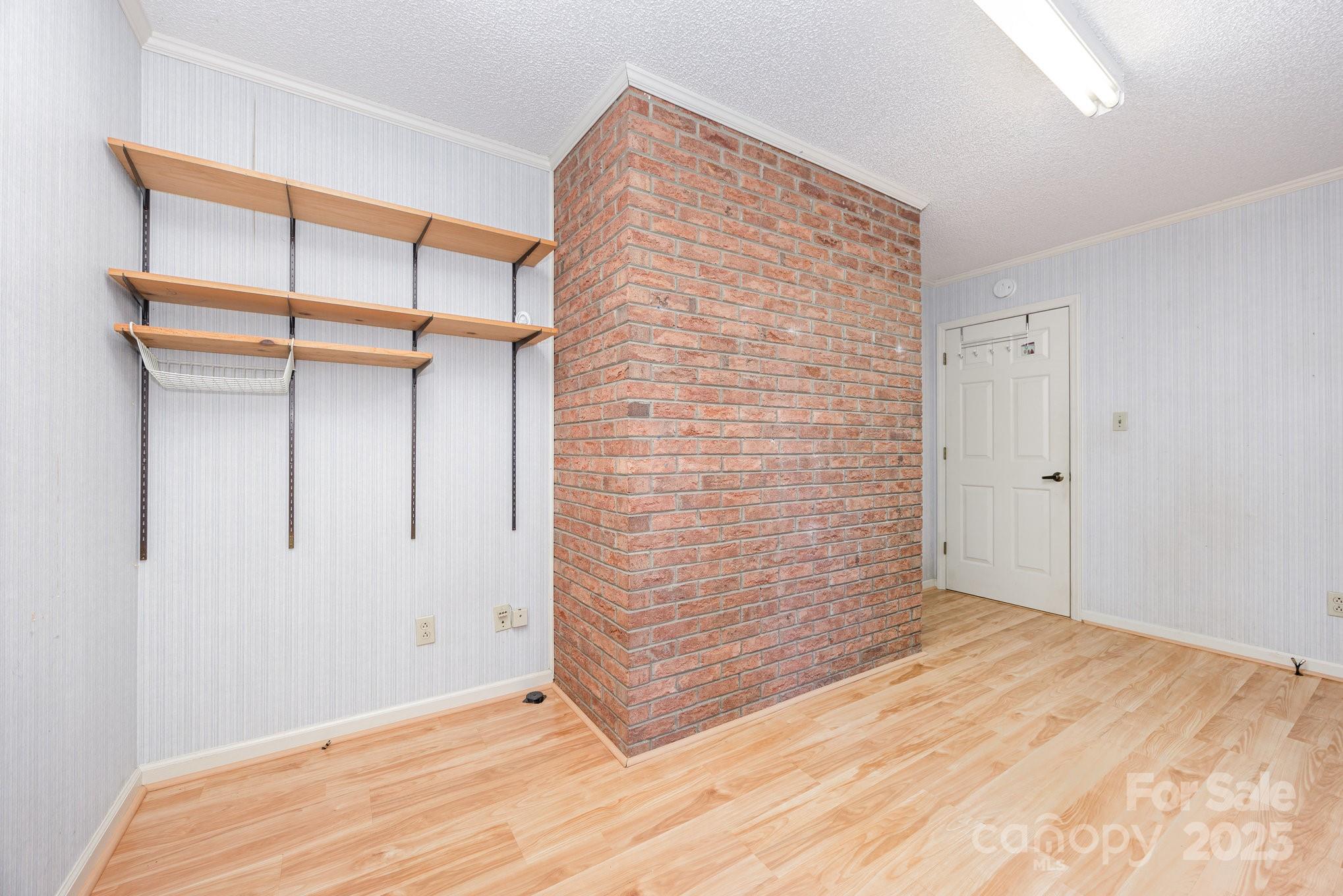 240 Partridge Run Property Photo 14