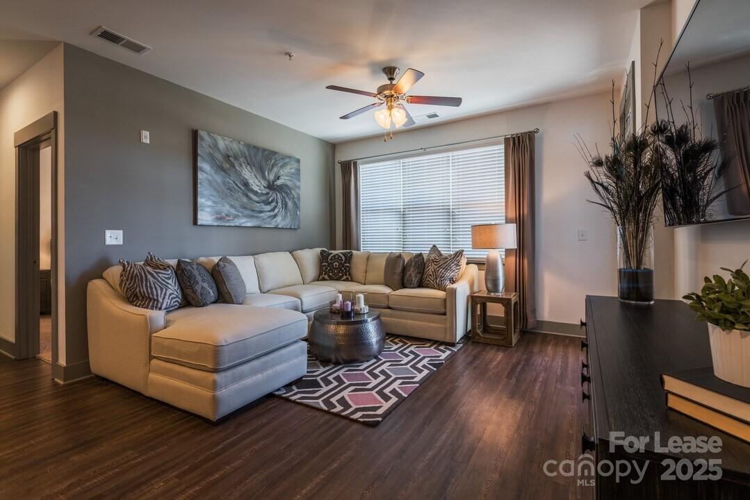 1021 Glenn Valley Lane 2a-r Property Photo 16