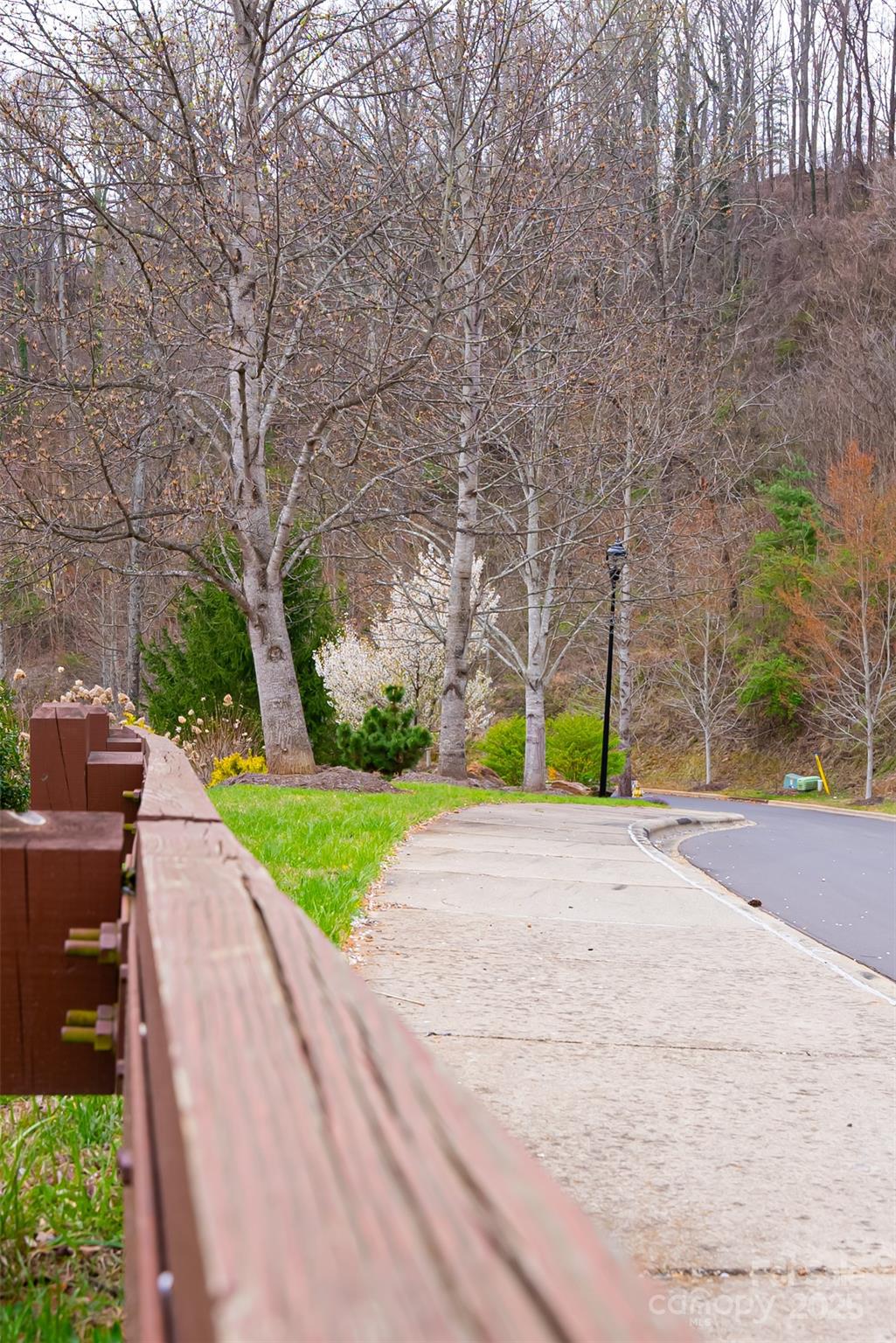 12 Grovepoint Way Property Photo 18