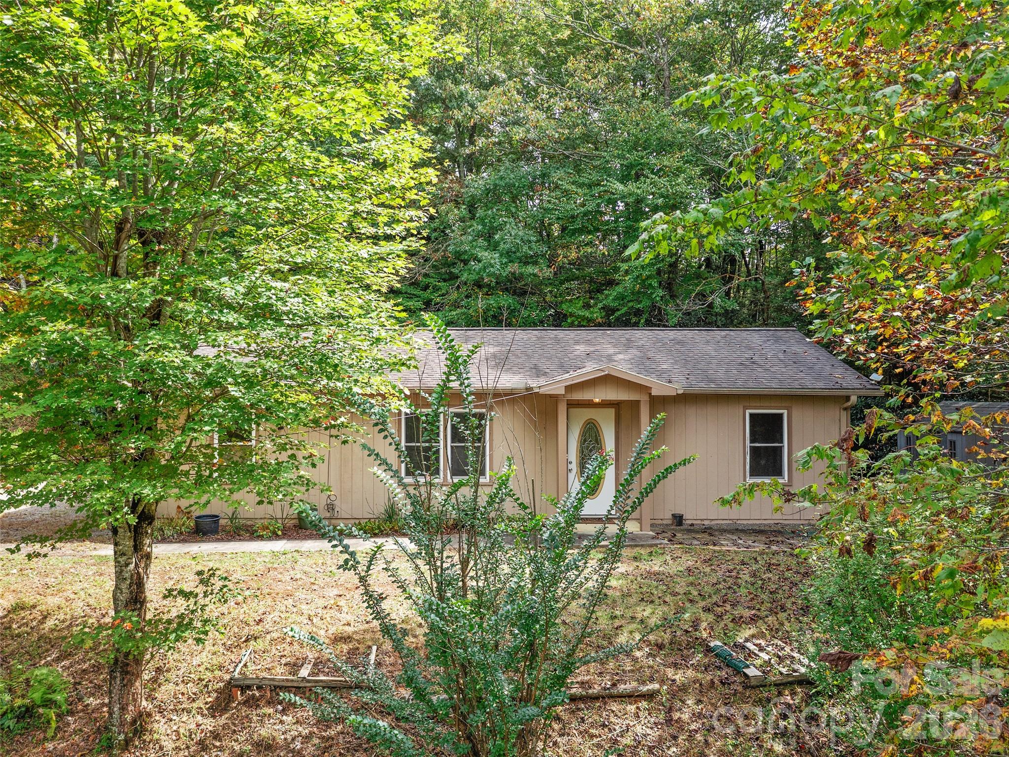 158 Dover Lane Property Photo 1