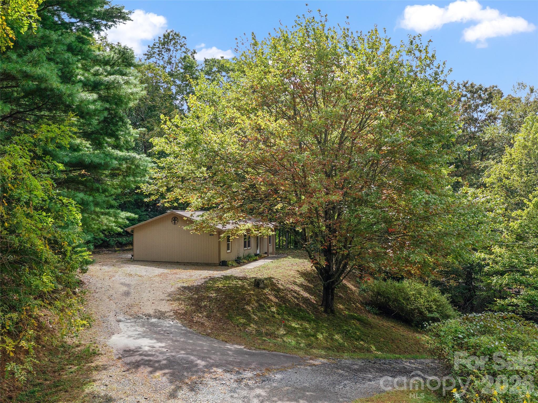 158 Dover Lane Property Photo 6