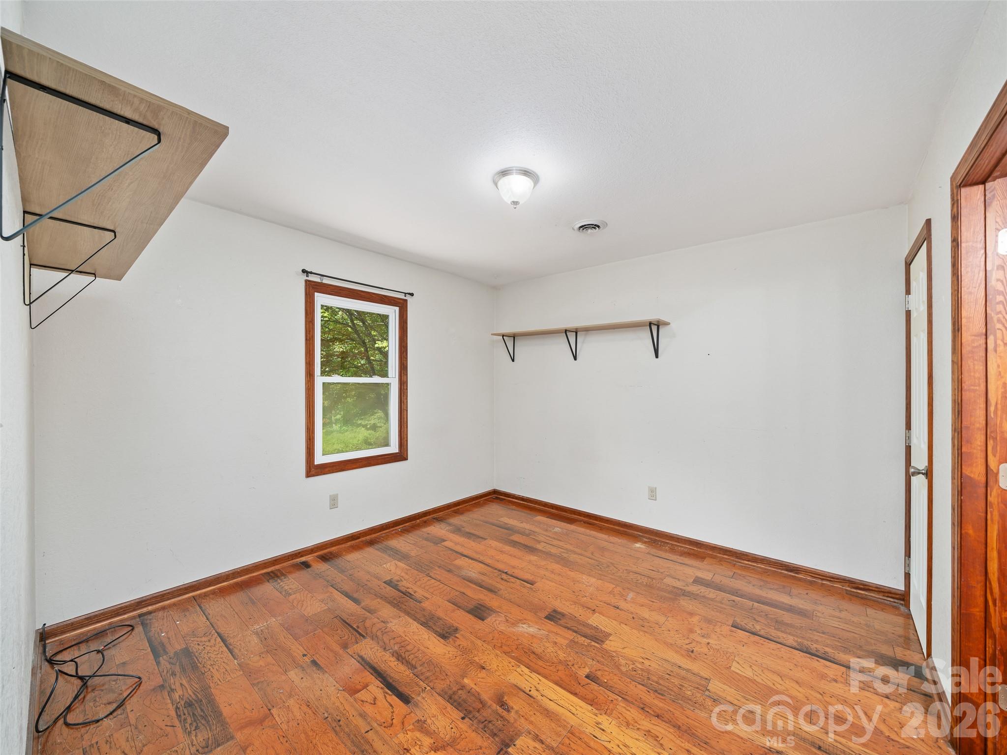 158 Dover Lane Property Photo 9