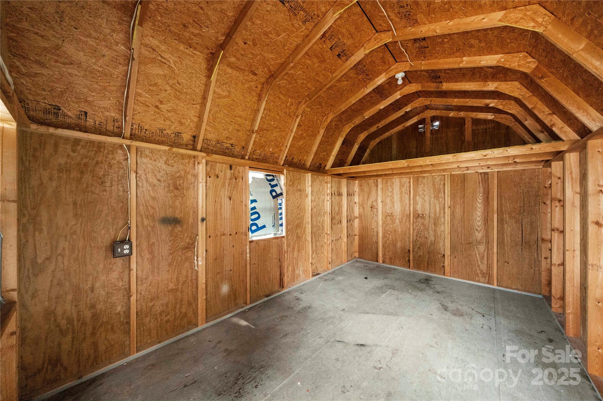 215 W D Street Property Photo 43