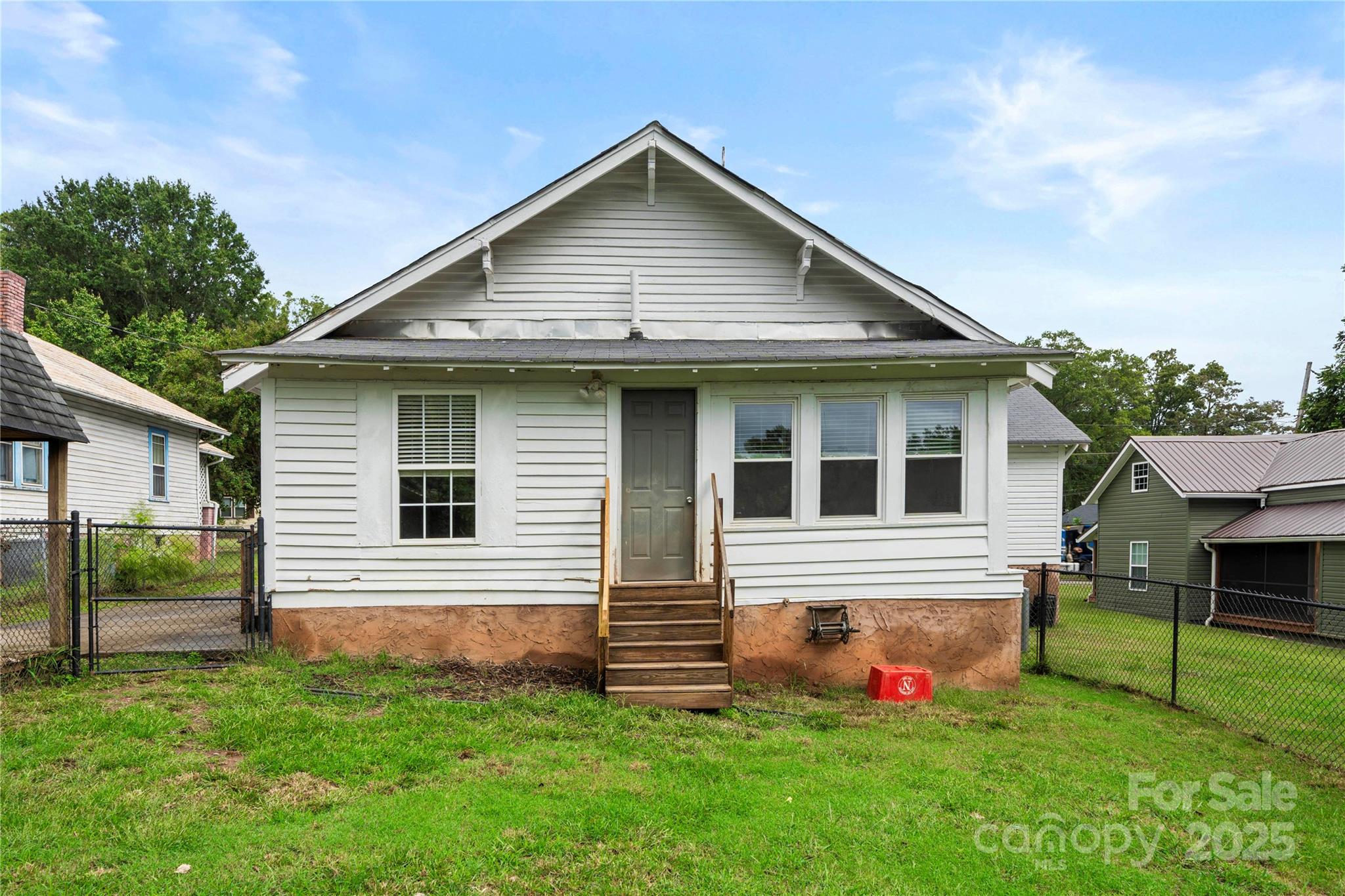 215 W D Street Property Photo 48