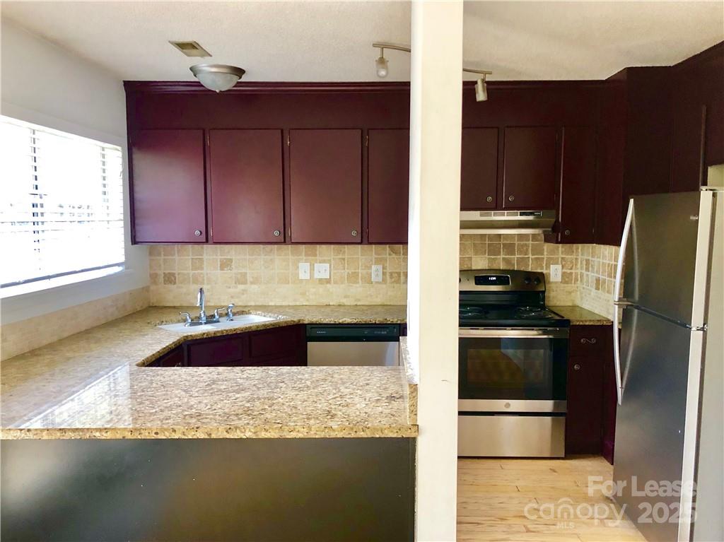 13801 Dannemara Drive Property Photo 6