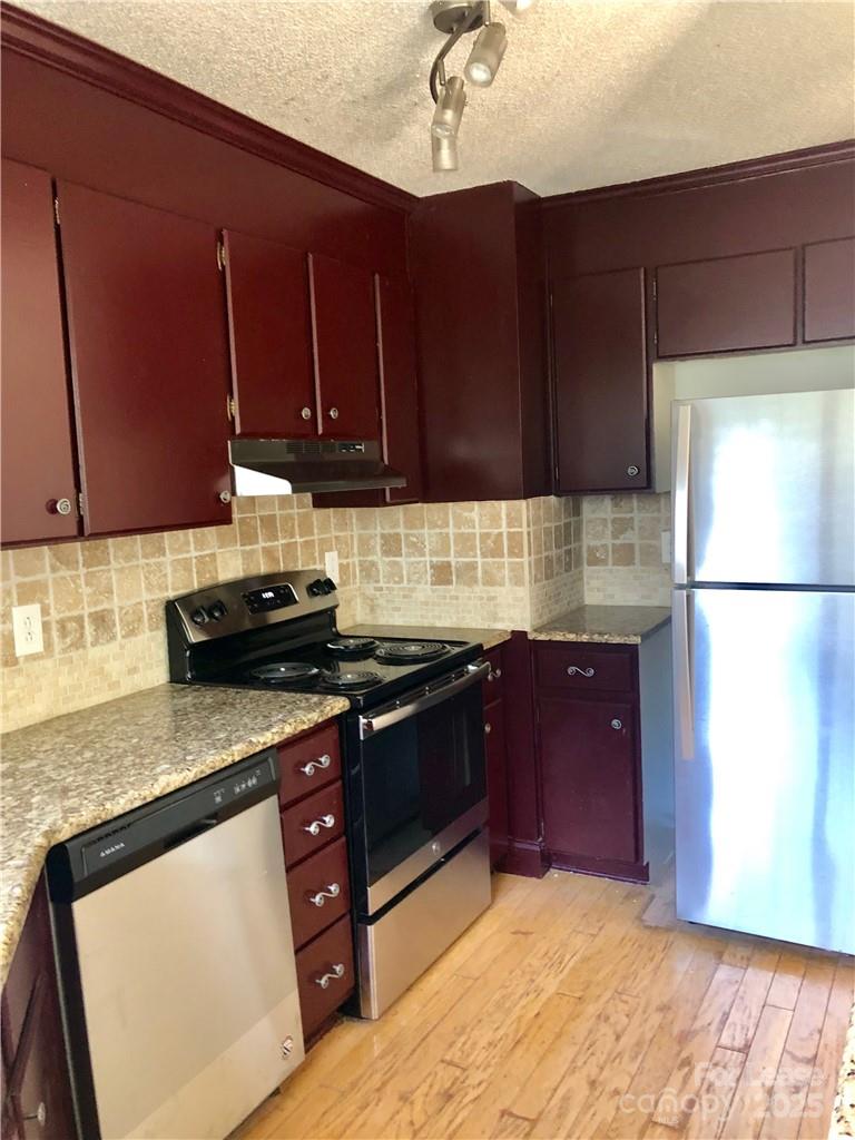 13801 Dannemara Drive Property Photo 9