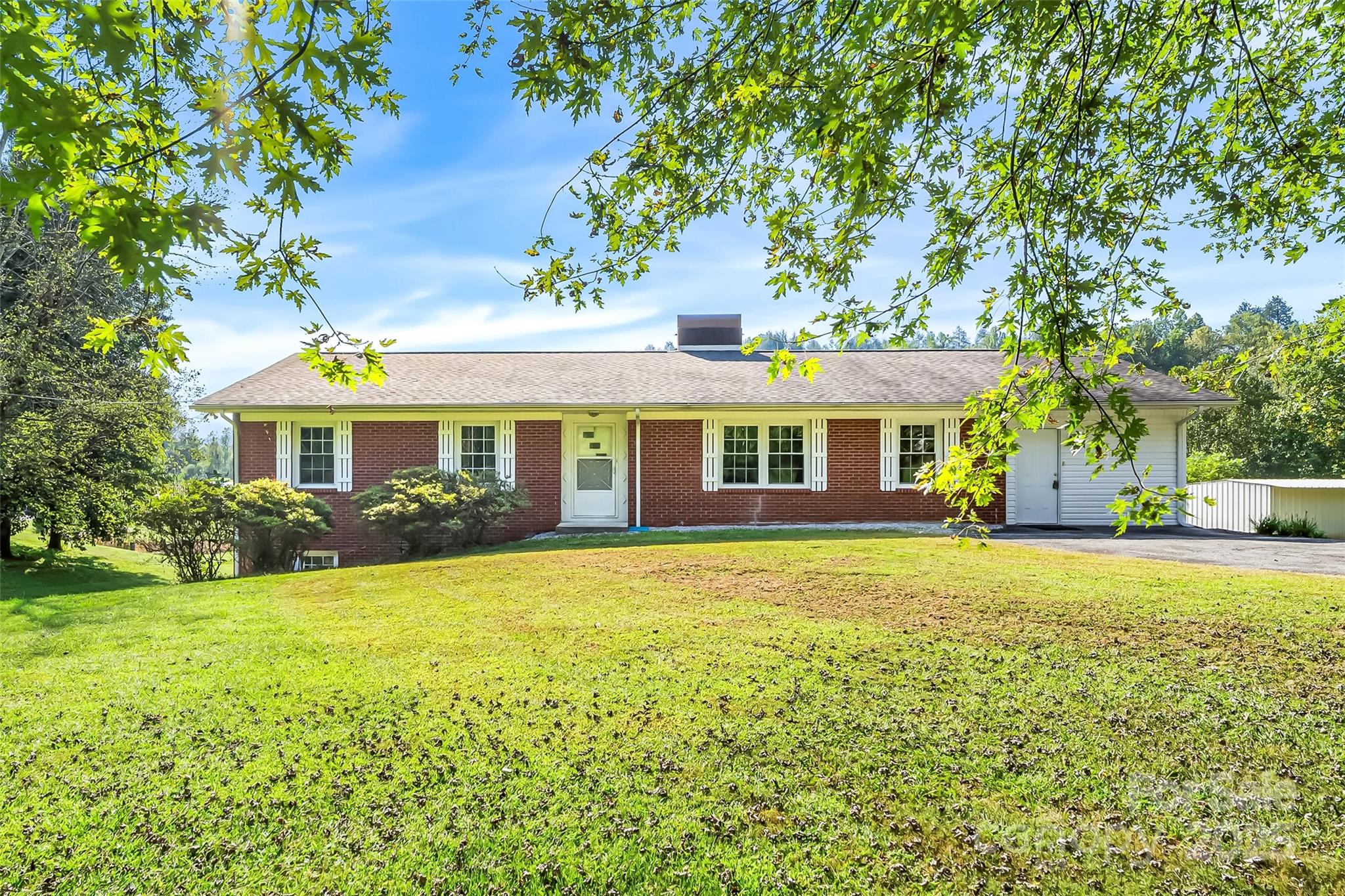 5325 Us 70 Highway Property Photo 1