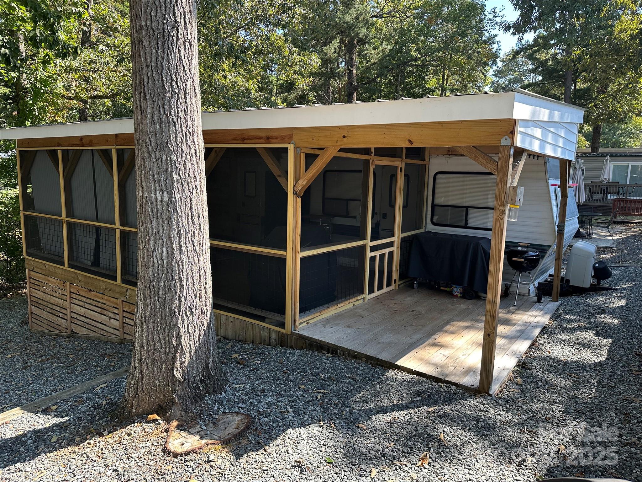 110 Meadowview Circle Property Photo 1