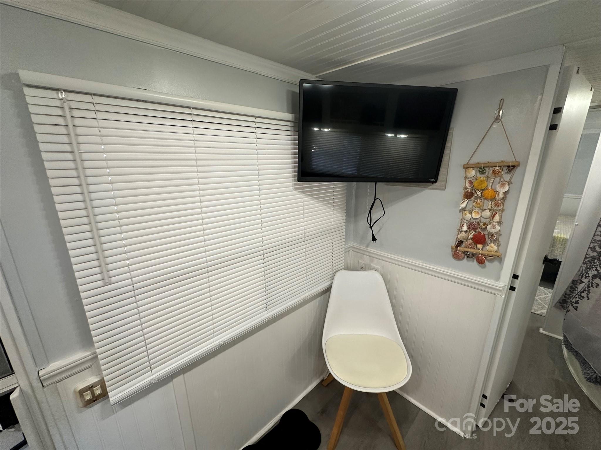 110 Meadowview Circle Property Photo 6