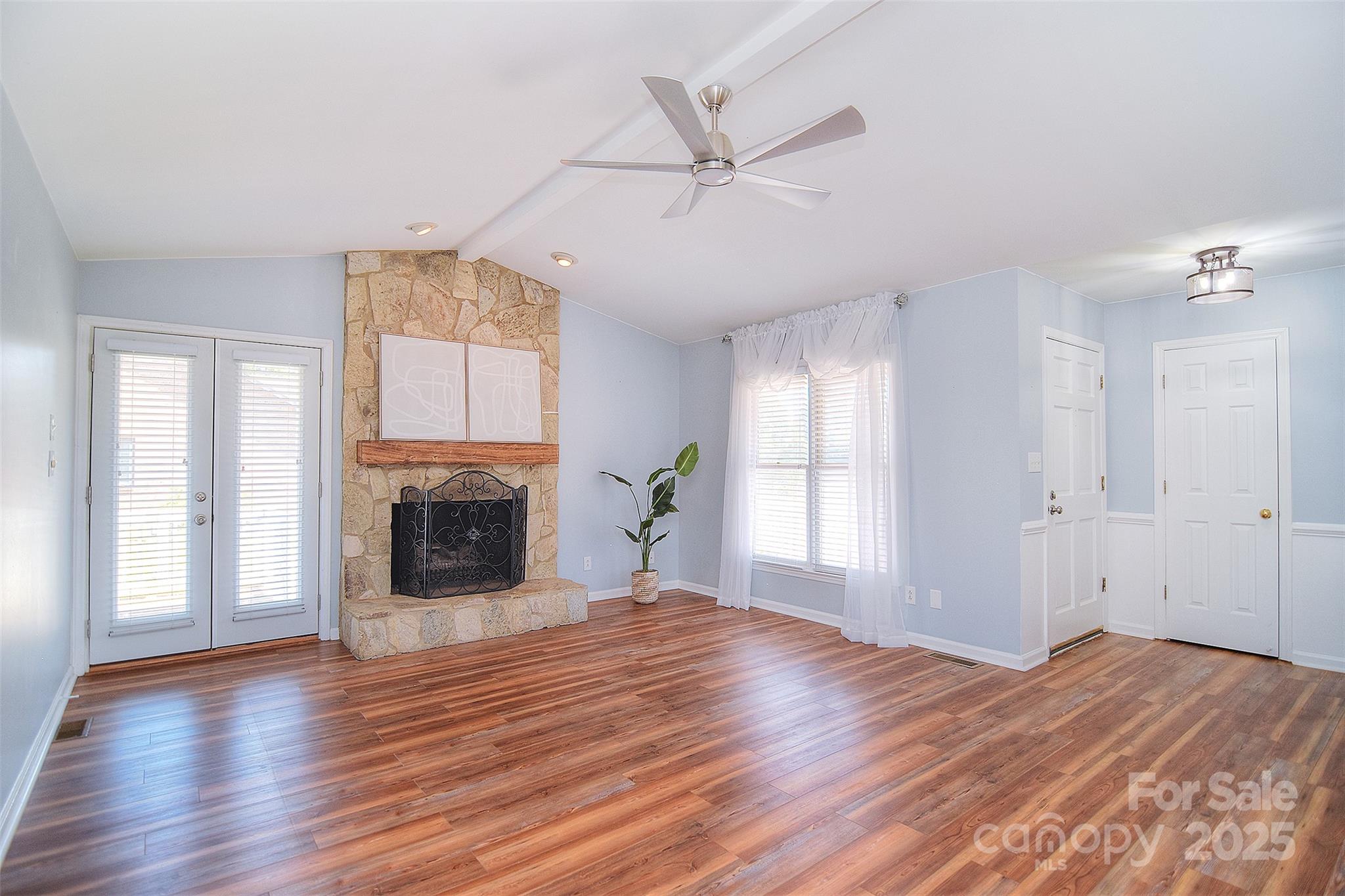 2506 Foxworth Drive Property Photo 4