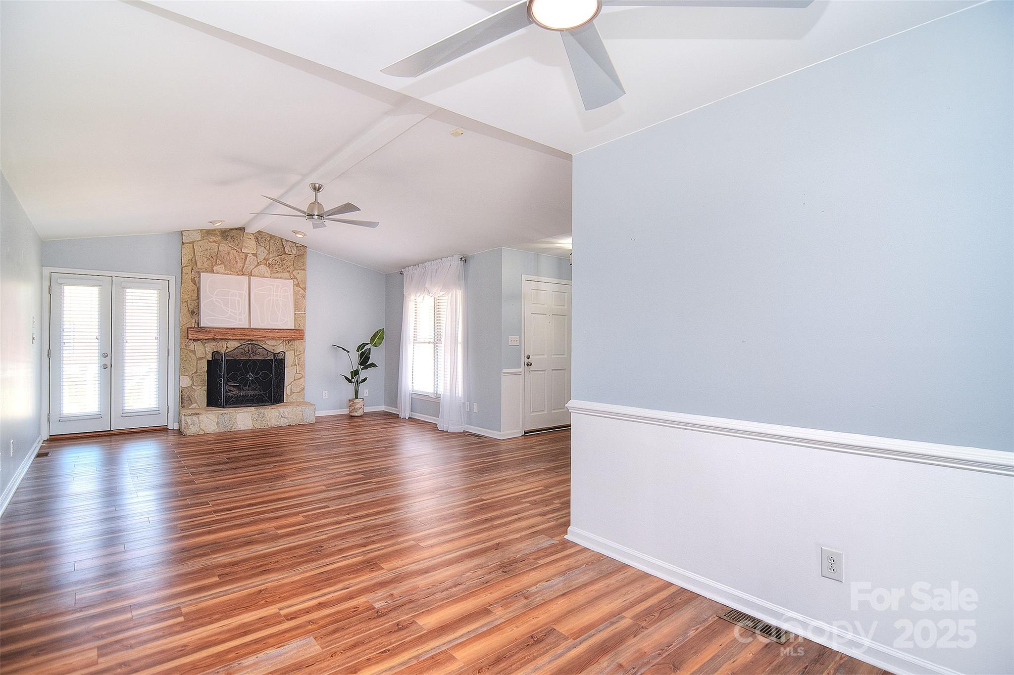 2506 Foxworth Drive Property Photo 7