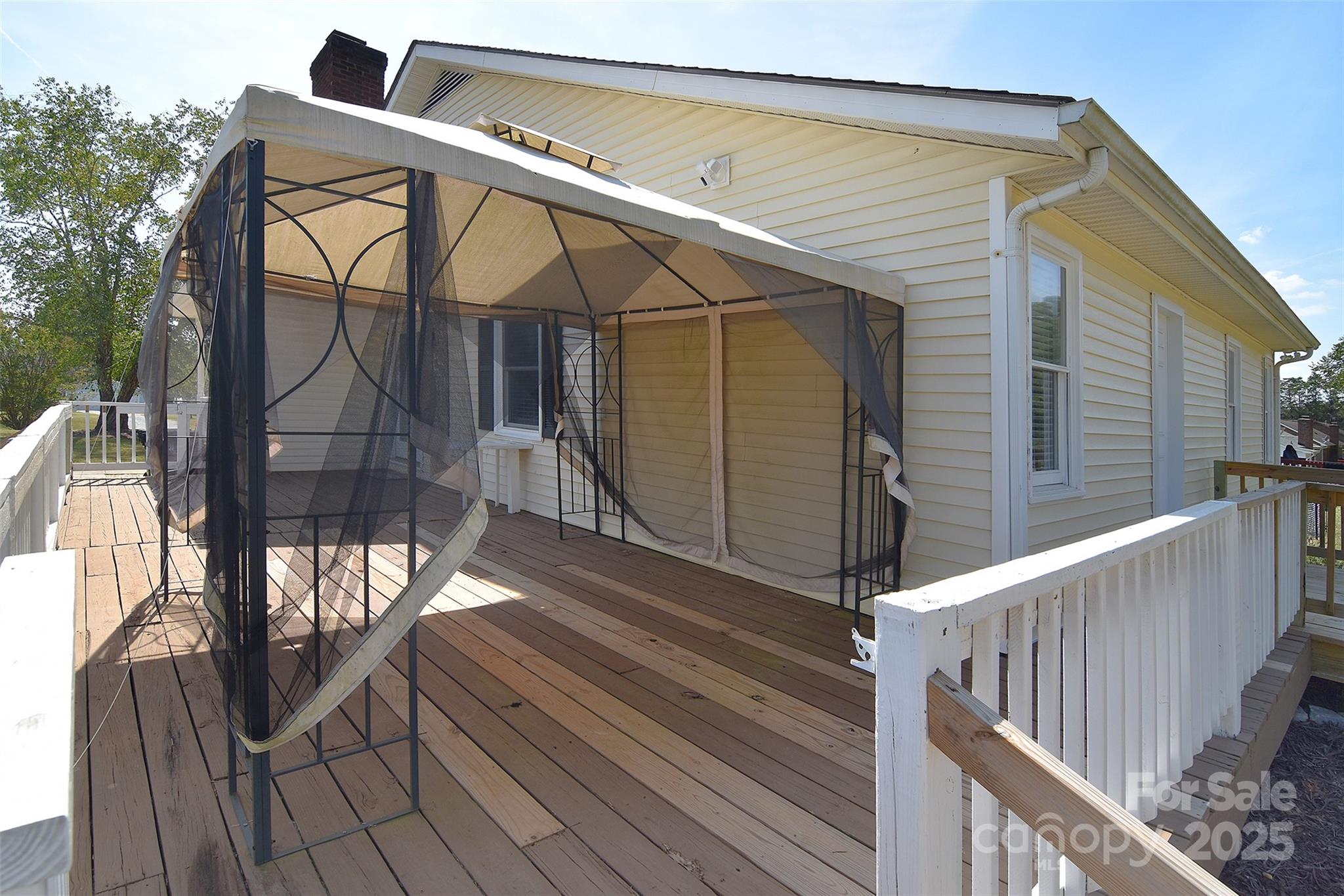 2506 Foxworth Drive Property Photo 30