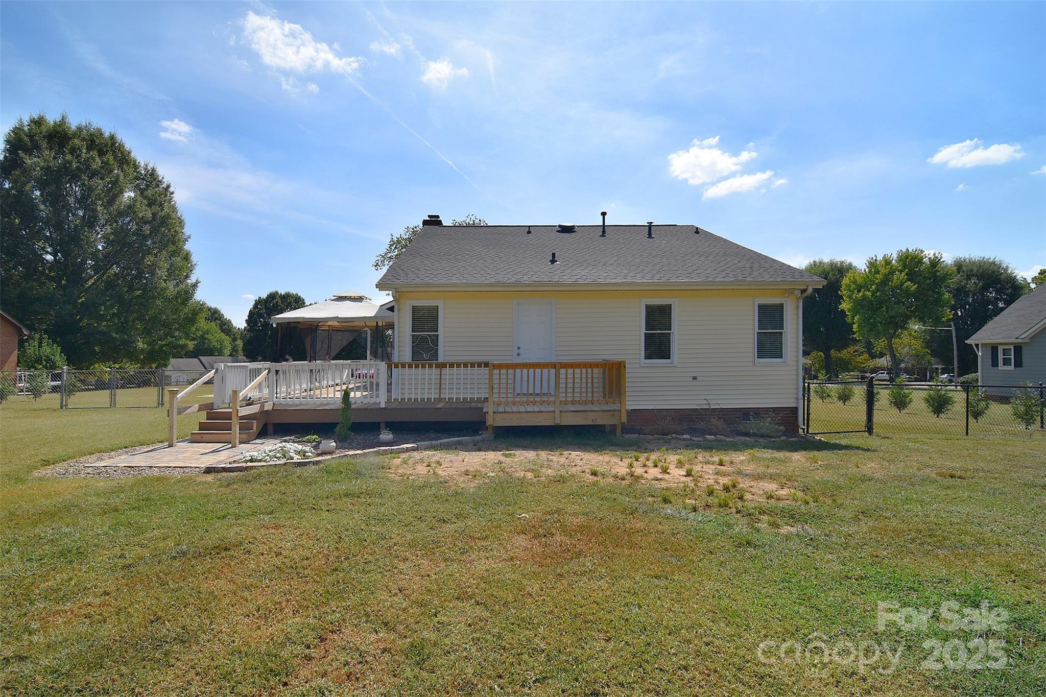 2506 Foxworth Drive Property Photo 34