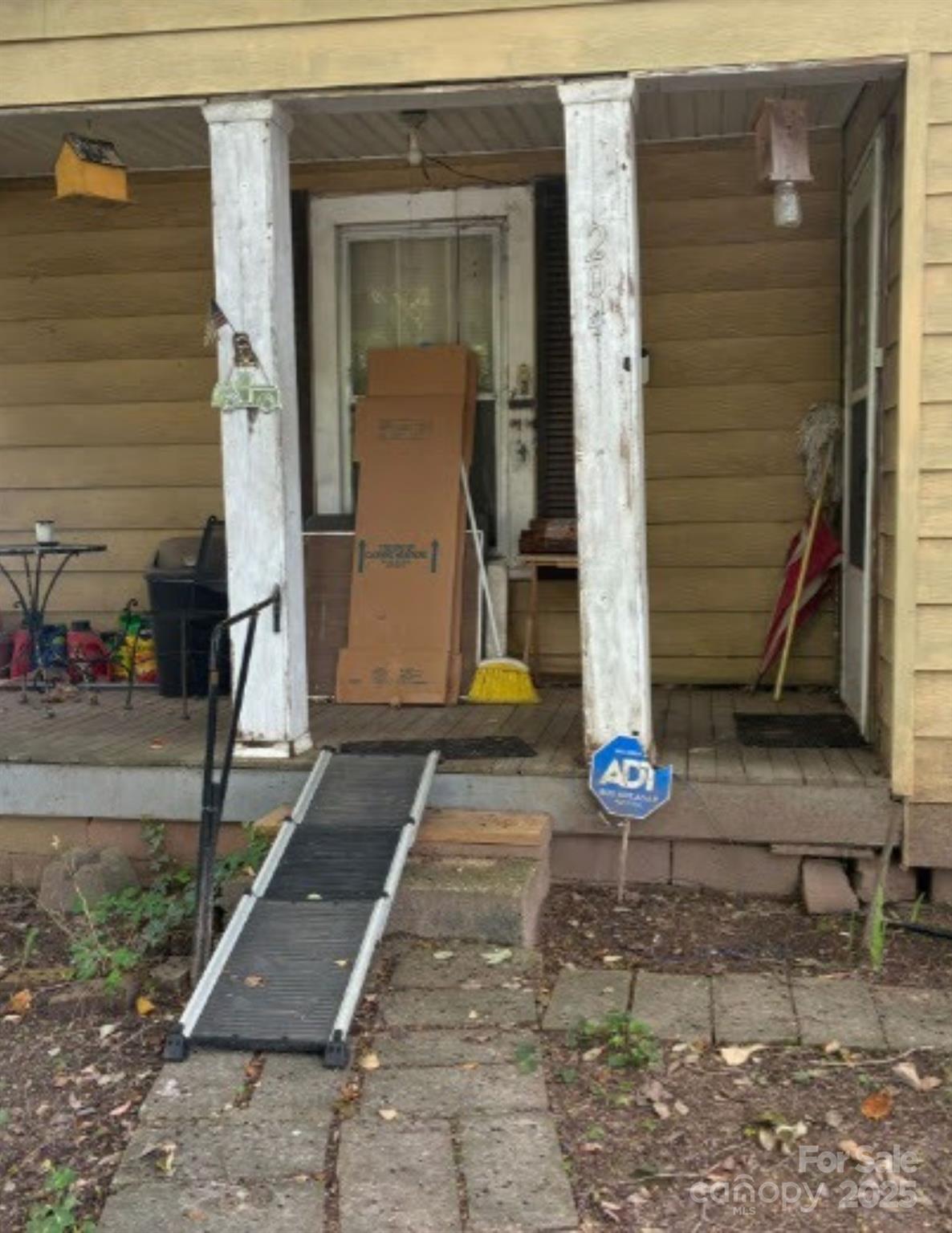 204 Maryland Avenue Property Photo 1