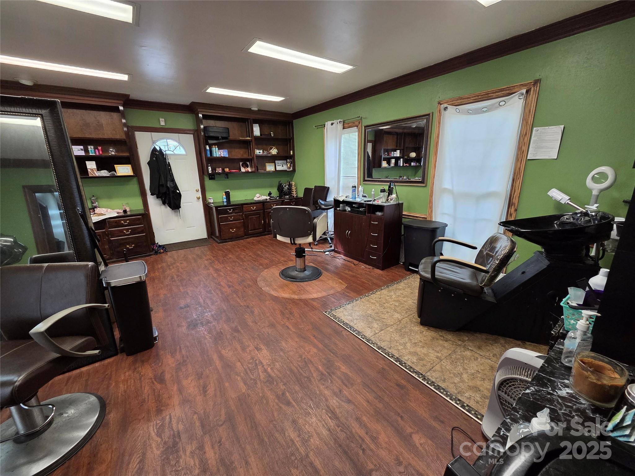 5511 Monroe Road Property Photo 12