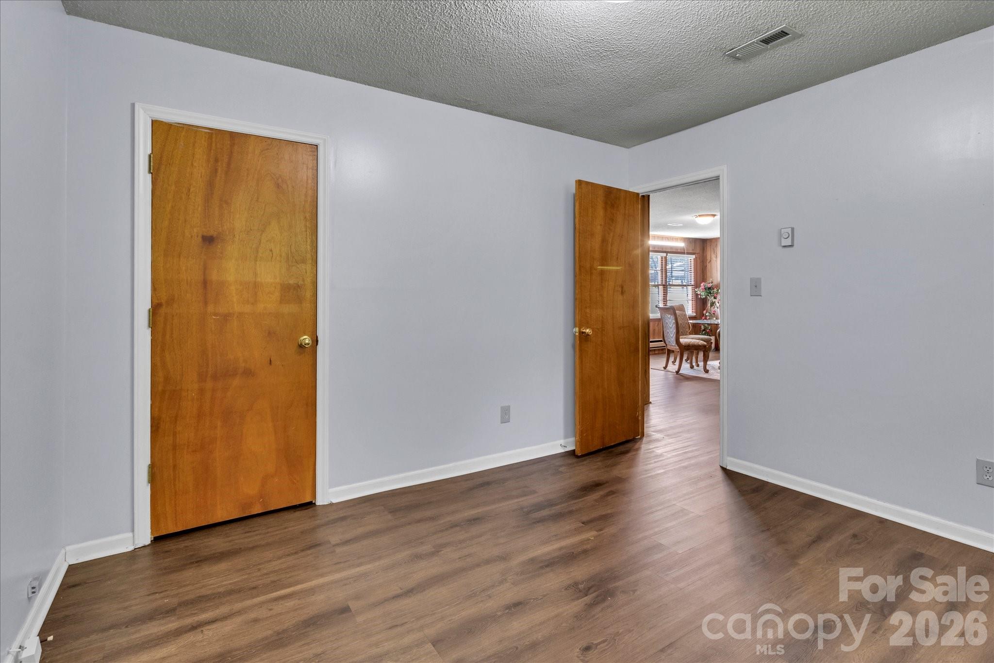 607 Waylen Street Property Photo 18