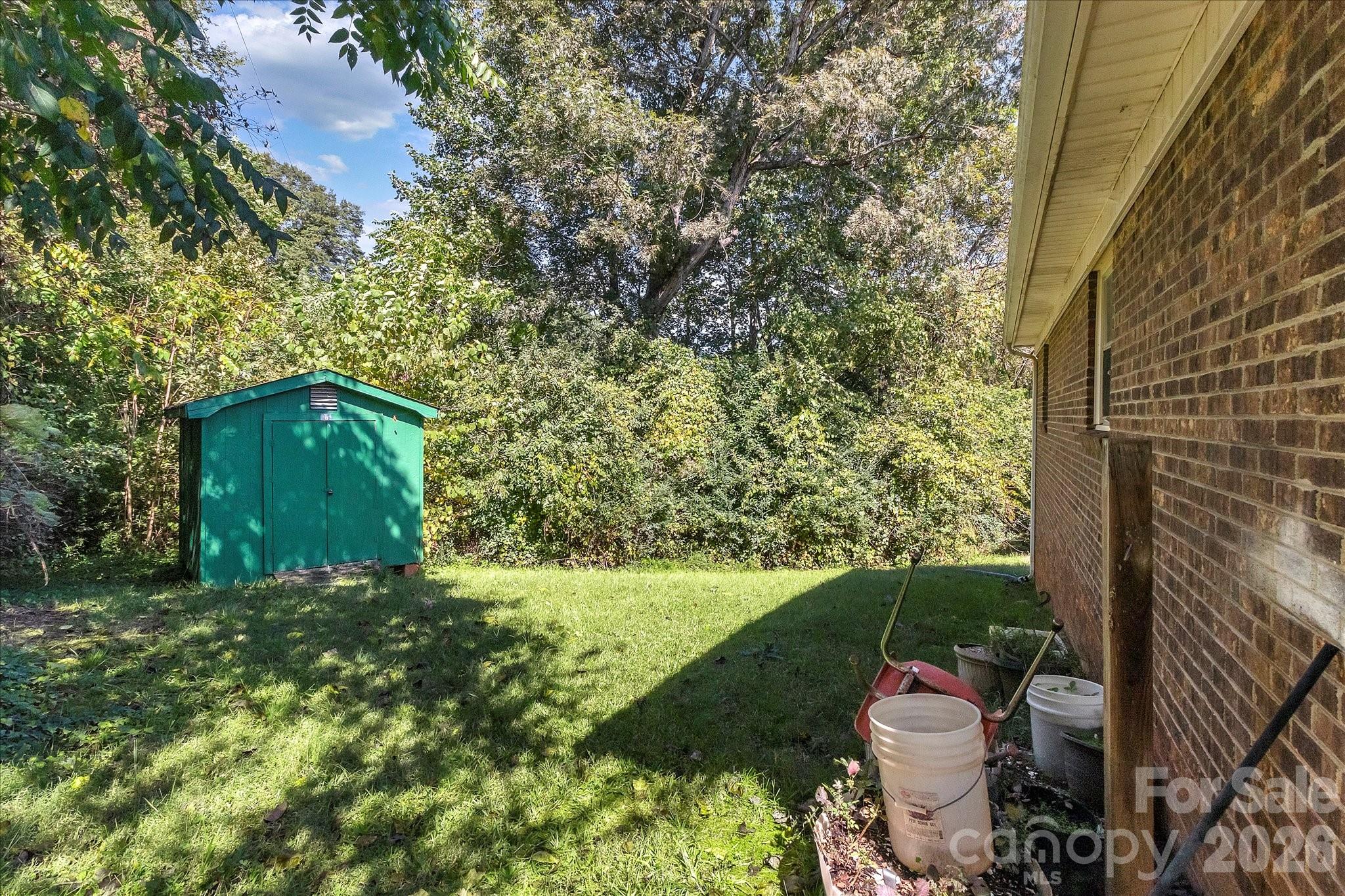 607 Waylen Street Property Photo 22