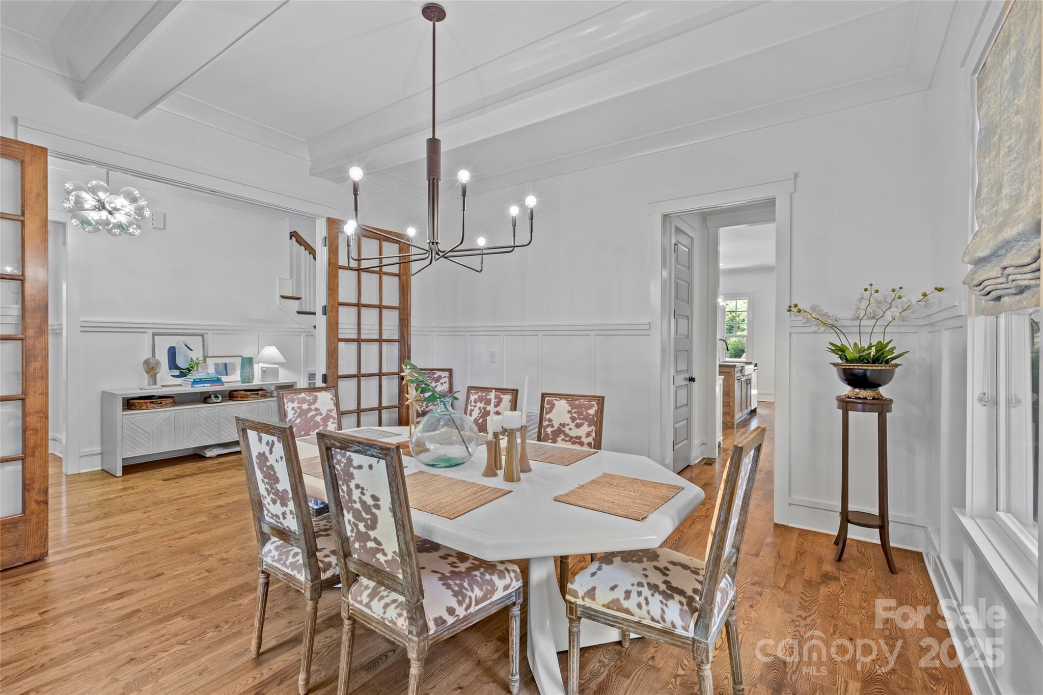 2614 Chesterfield Avenue Property Photo 7