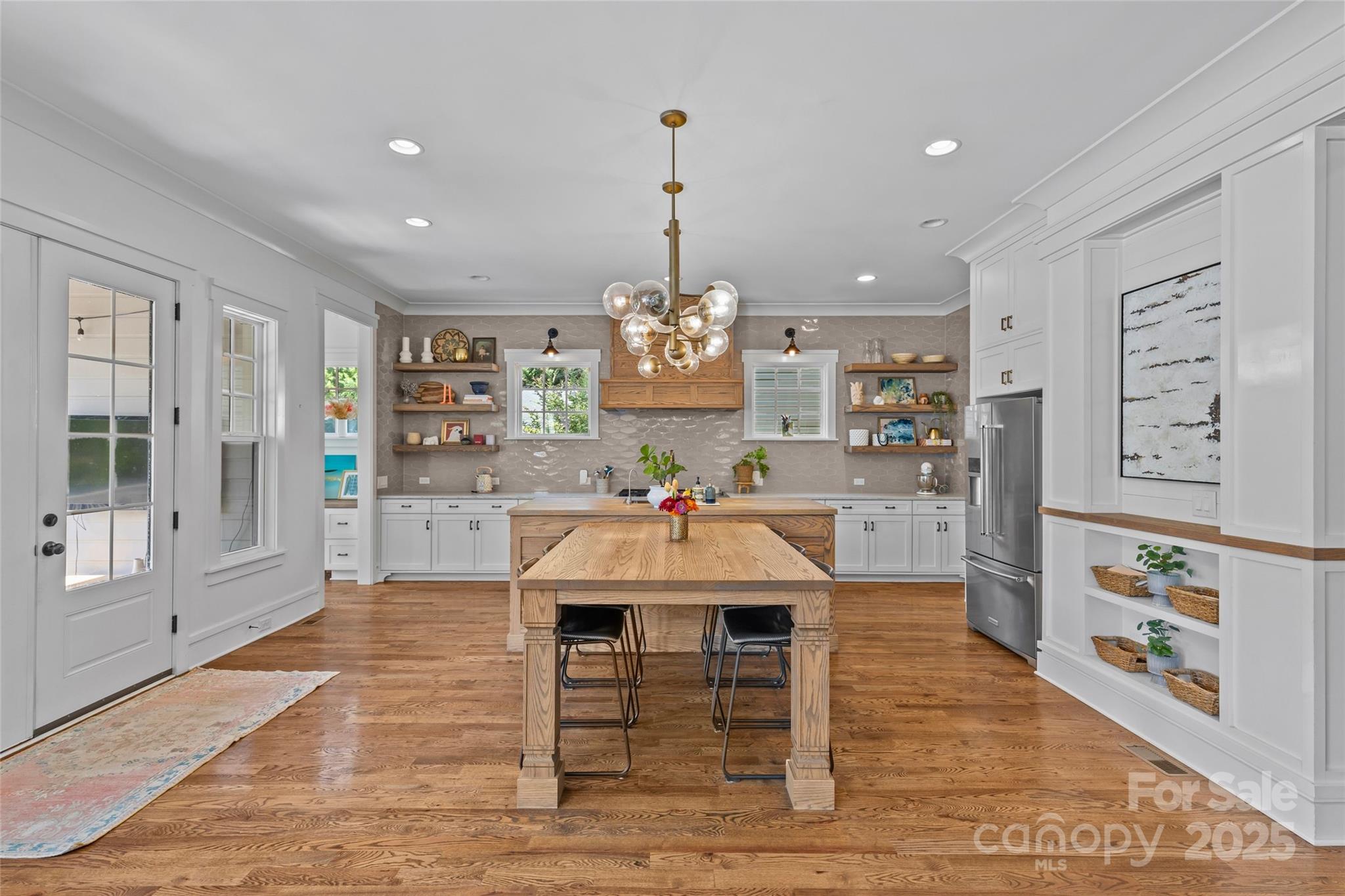 2614 Chesterfield Avenue Property Photo 12