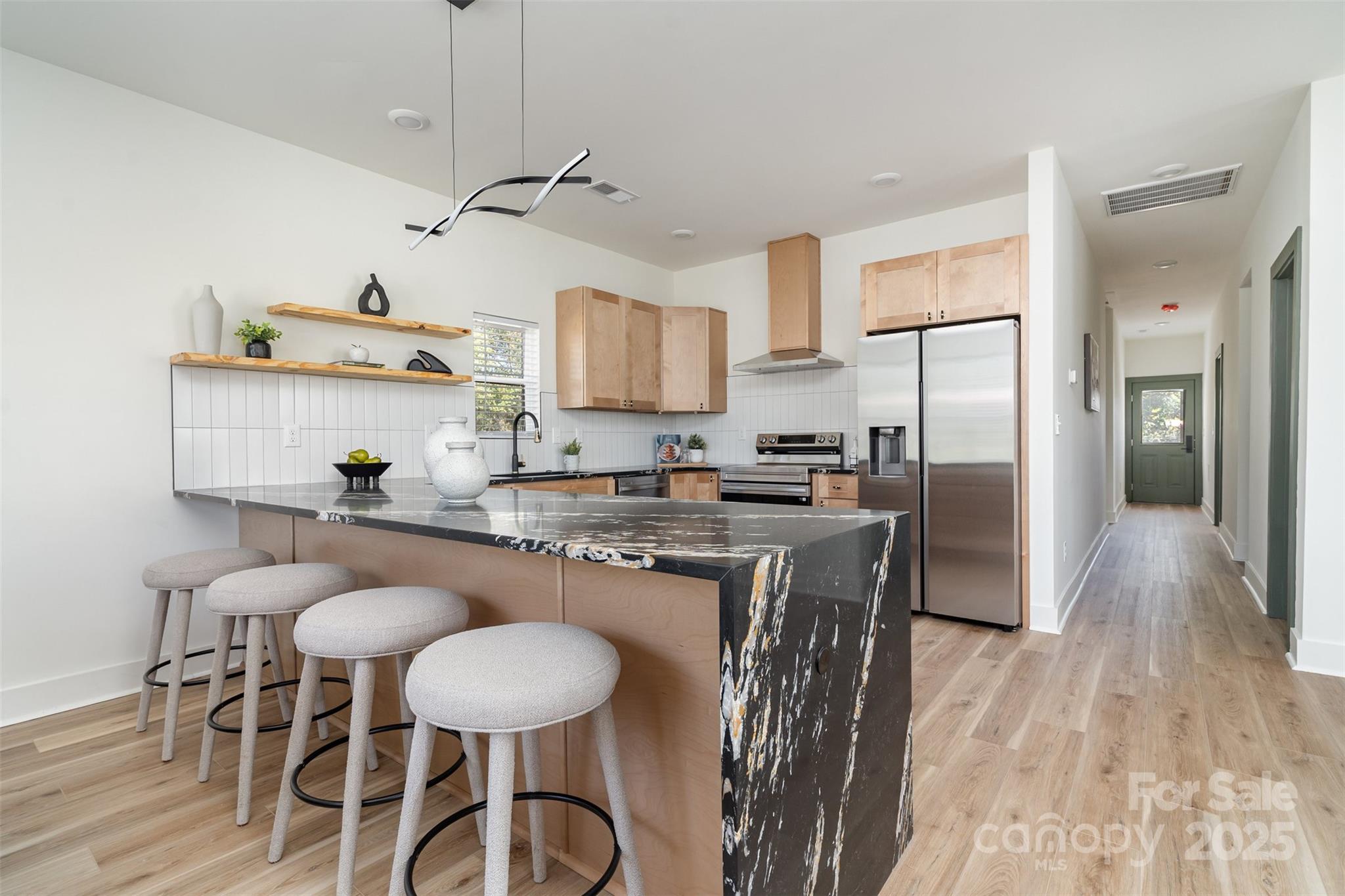 223 Robin Circle Property Photo 9