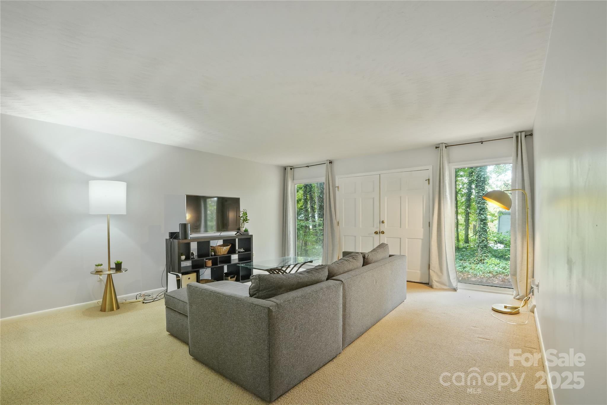 43 Crane Court Property Photo 8