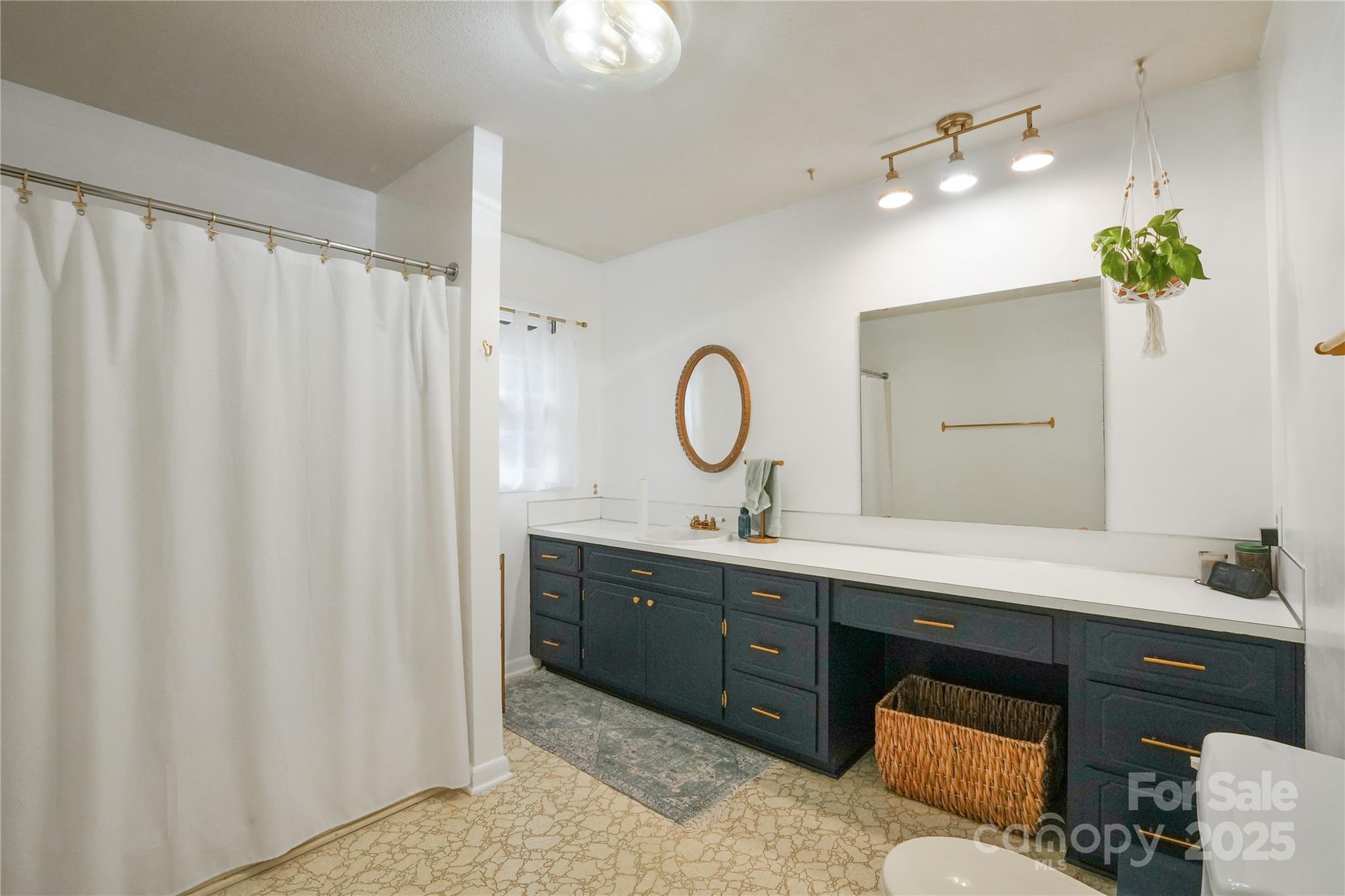 43 Crane Court Property Photo 10