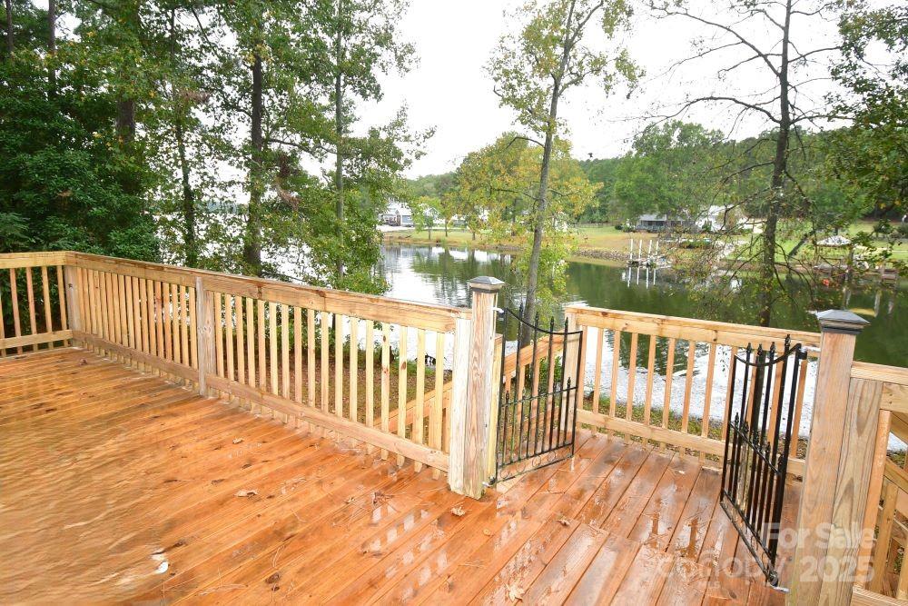2171 John G Richards Road Property Photo 6