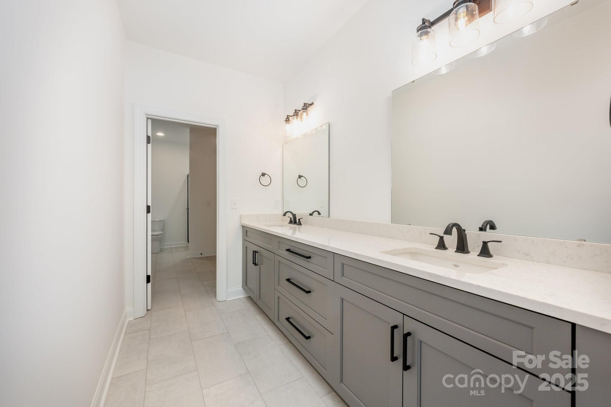 722 Clegg Farm Drive Property Photo 20