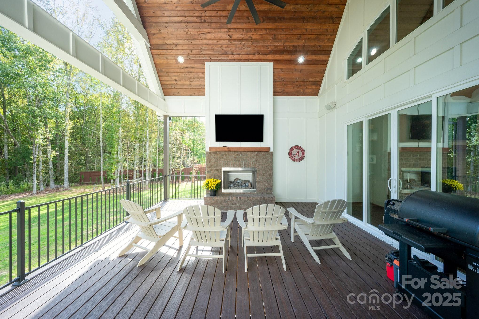 722 Clegg Farm Drive Property Photo 30