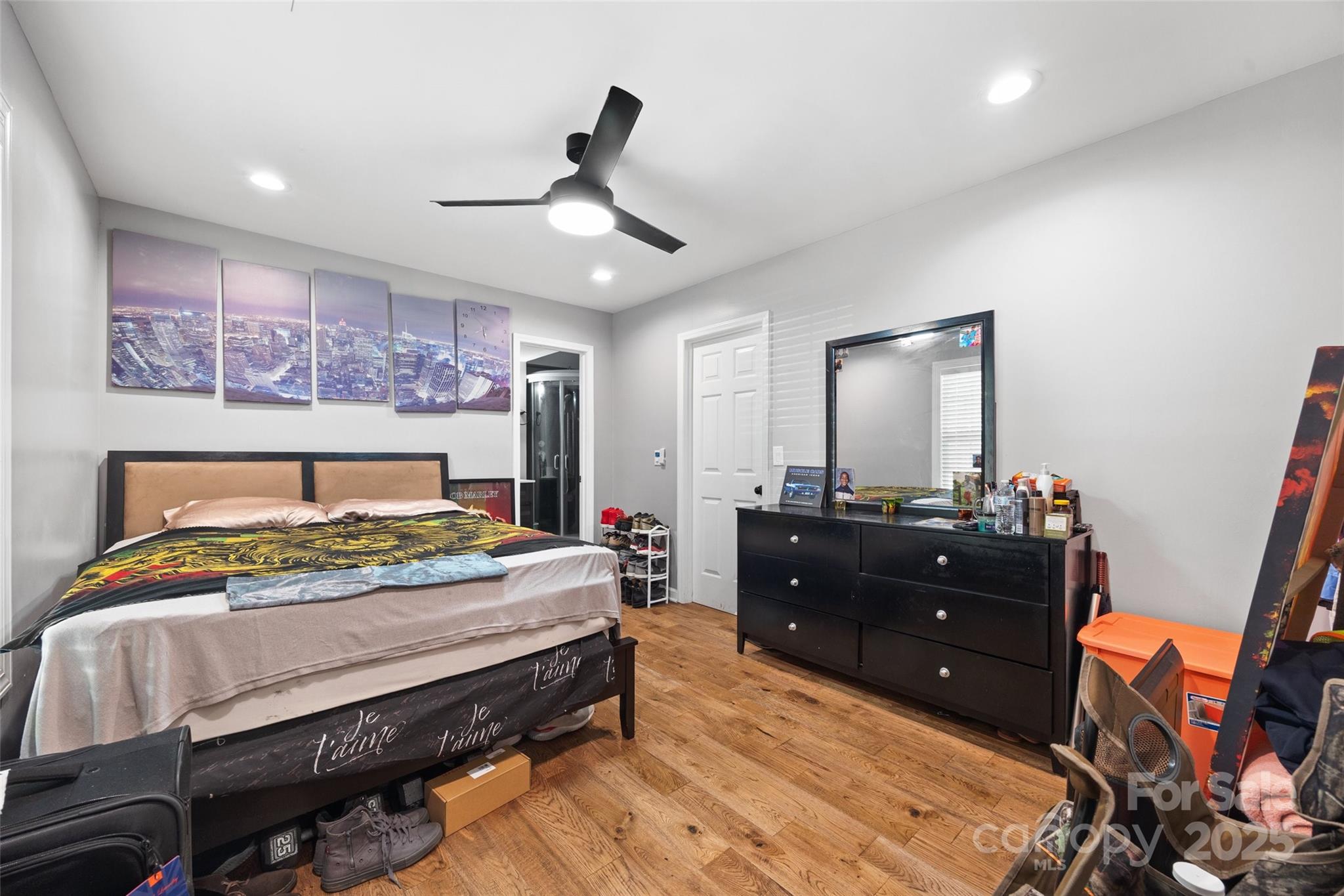 2006 Killarney Place Property Photo 3