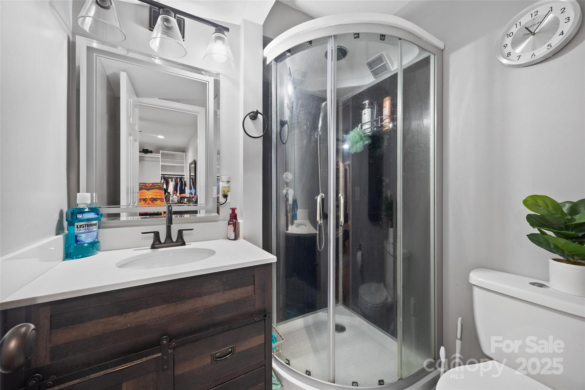 2006 Killarney Place Property Photo 5