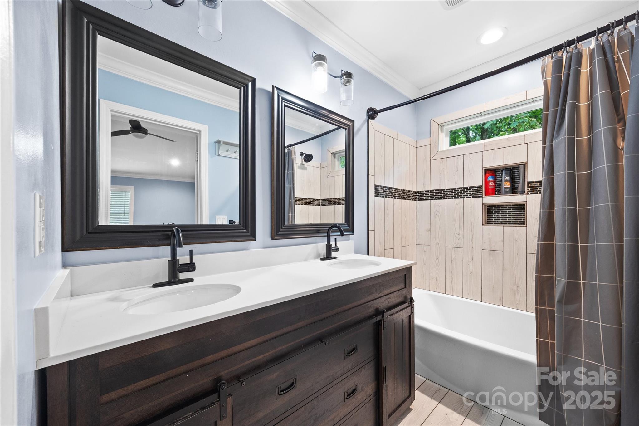 2006 Killarney Place Property Photo 18