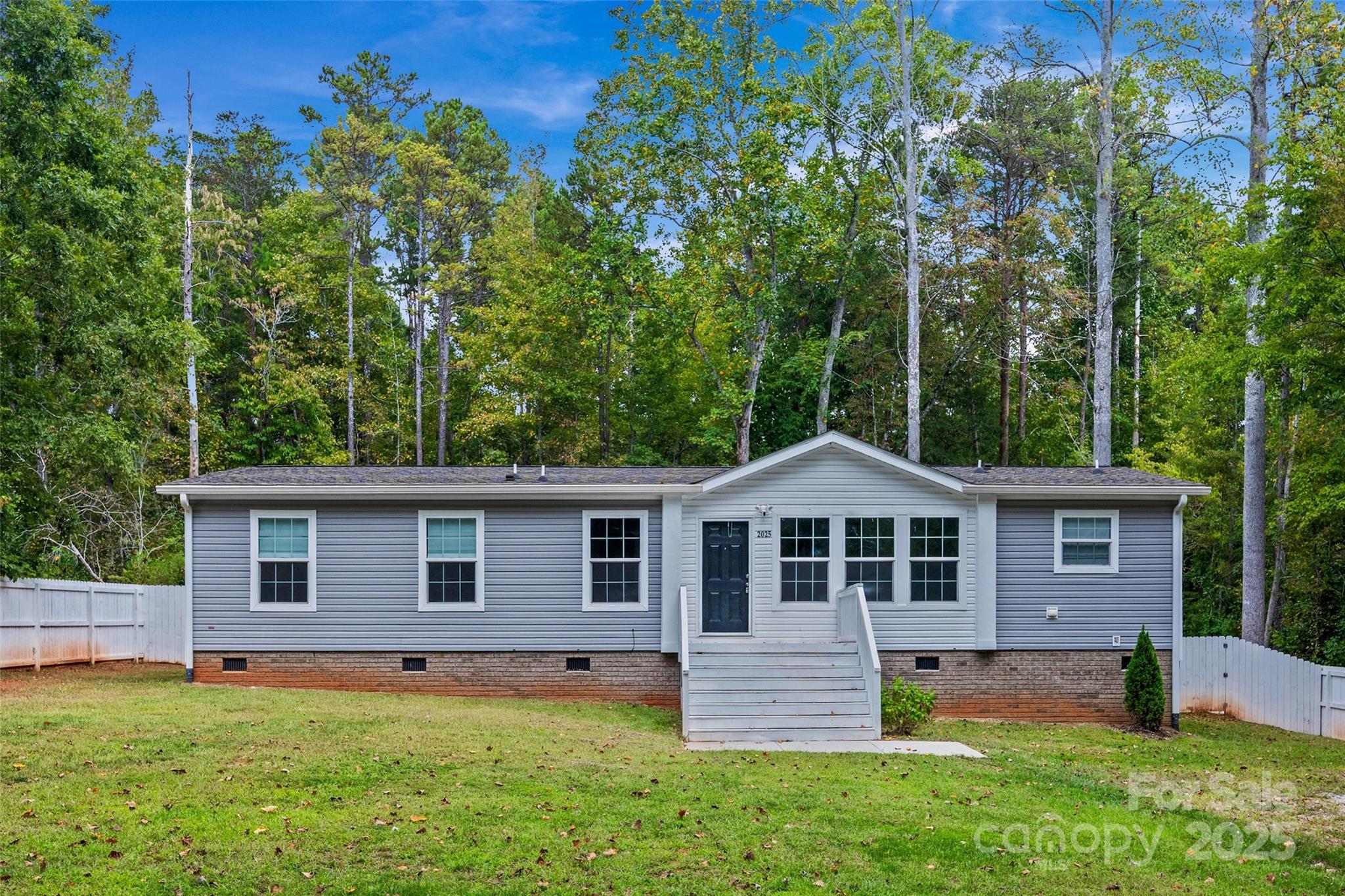 2025 Kisatchie Drive Property Photo 1