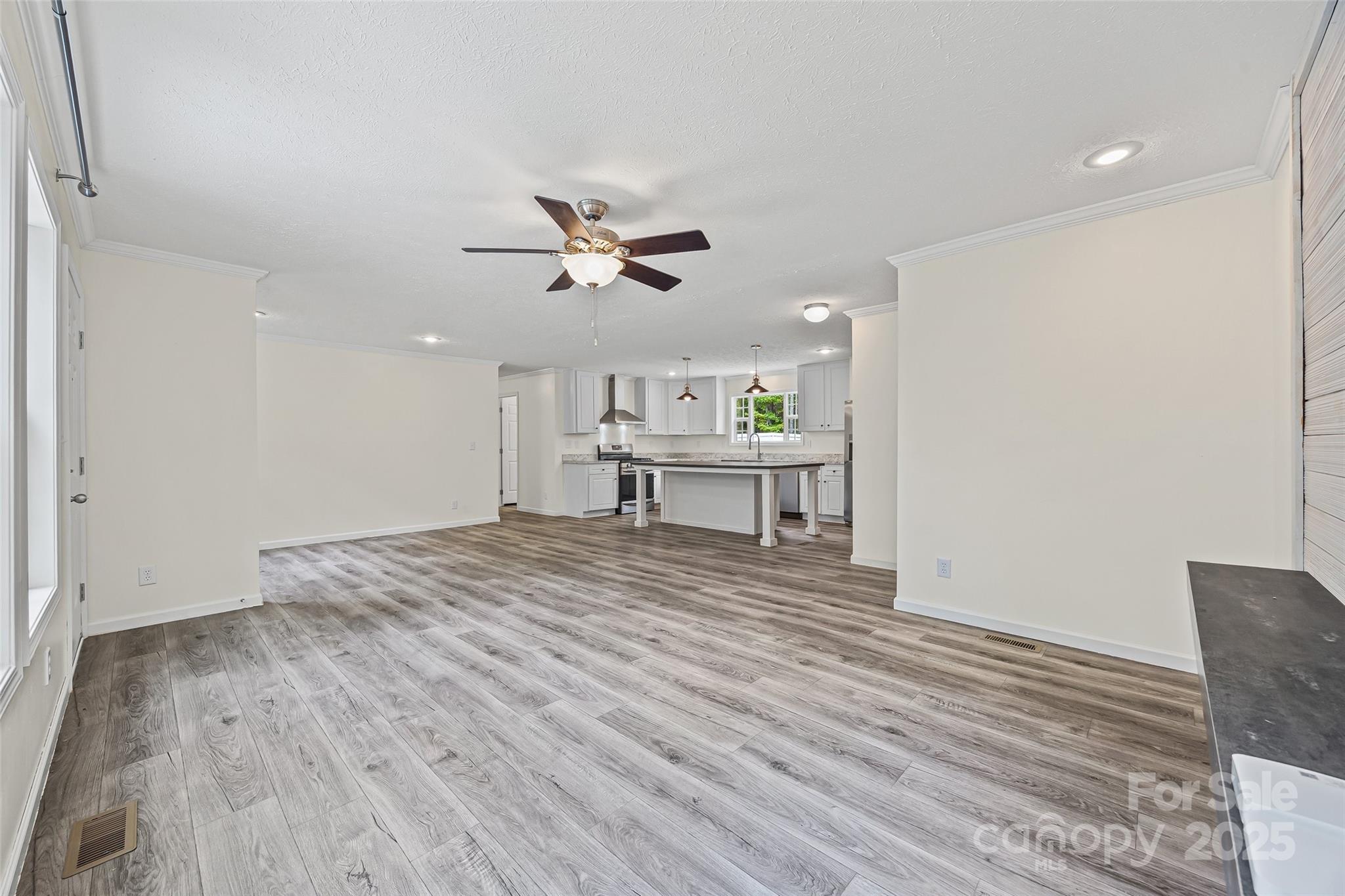 2025 Kisatchie Drive Property Photo 6