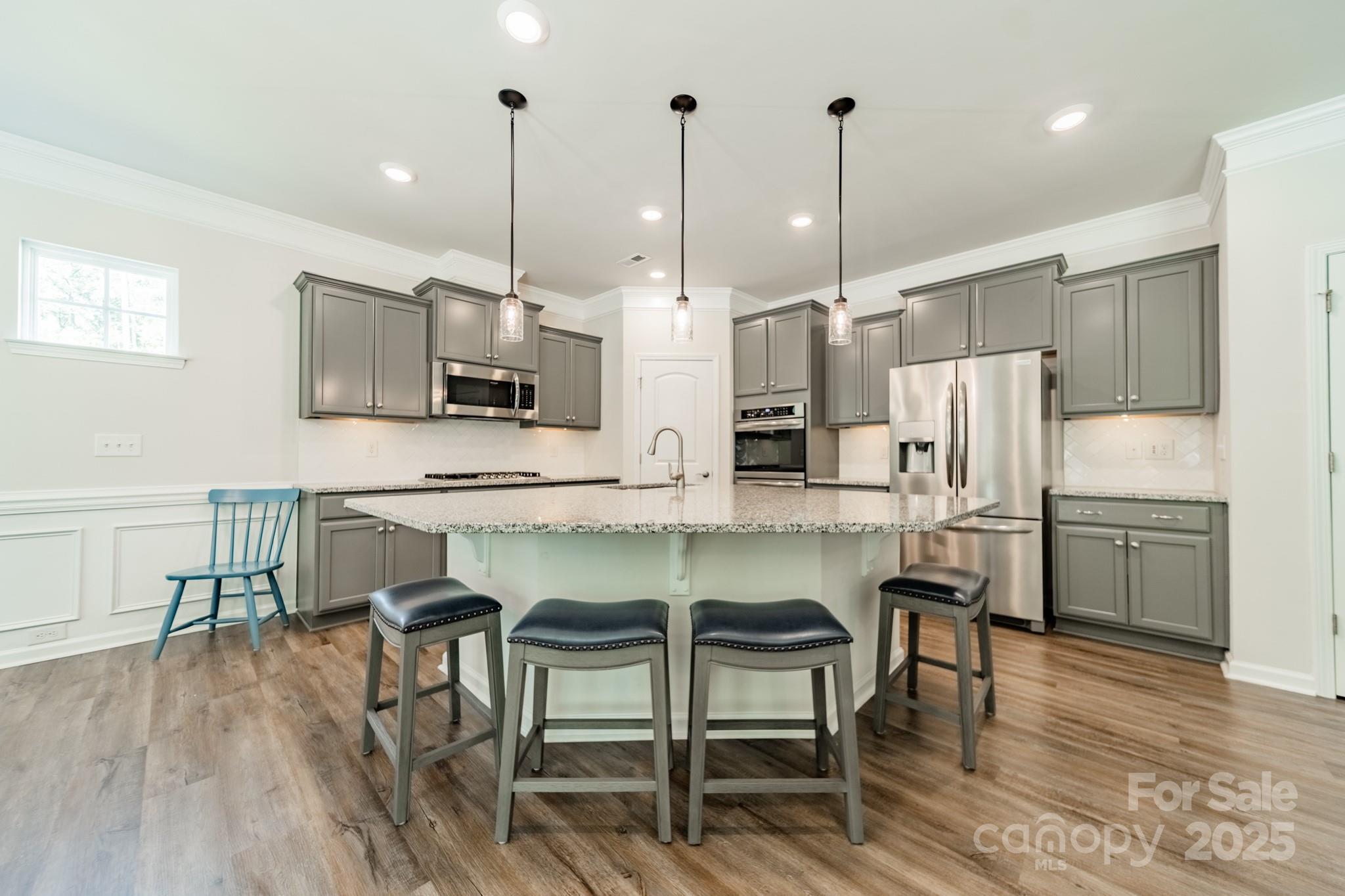 508 Vermeer Court Property Photo 6