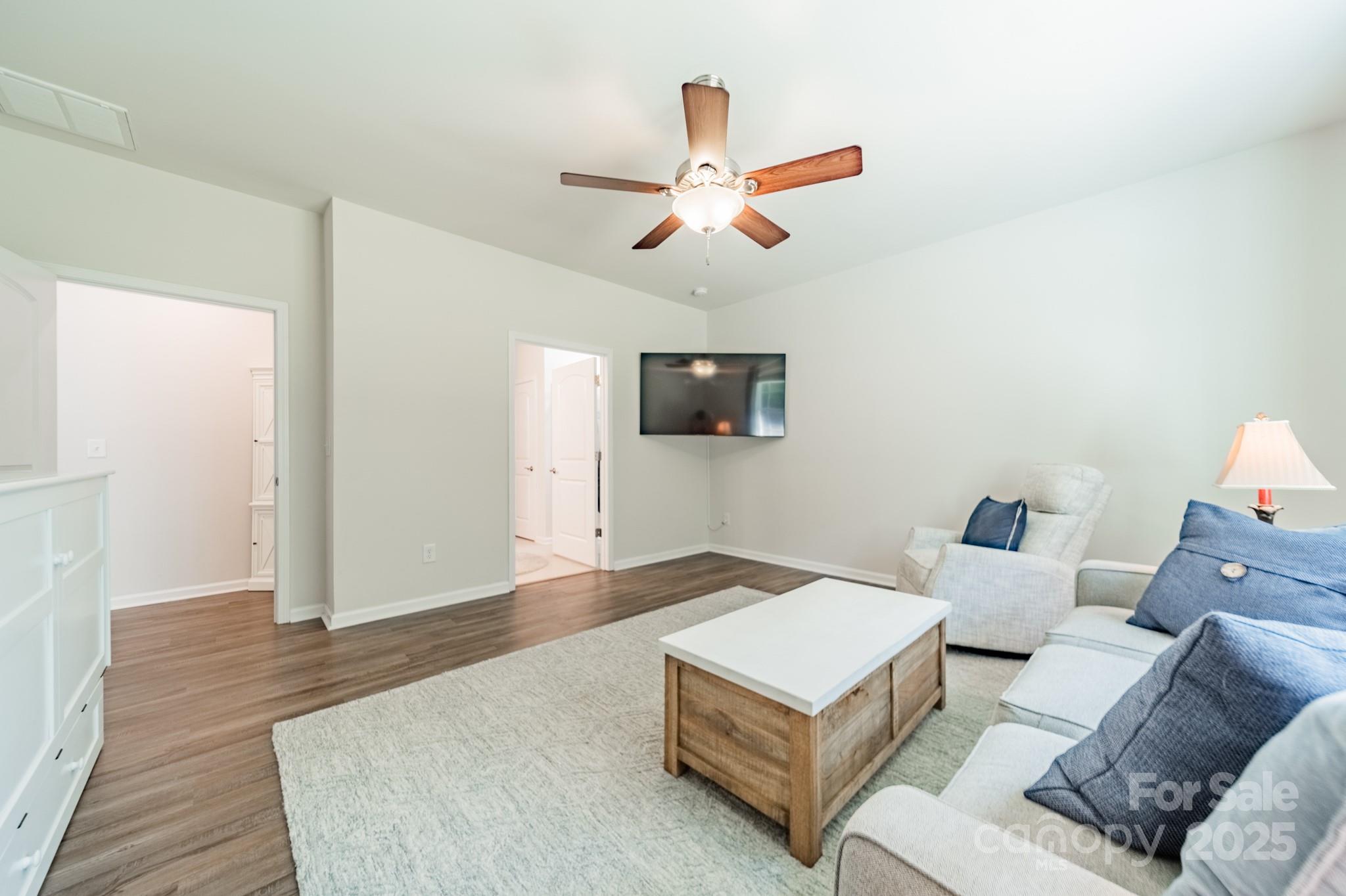 508 Vermeer Court Property Photo 10