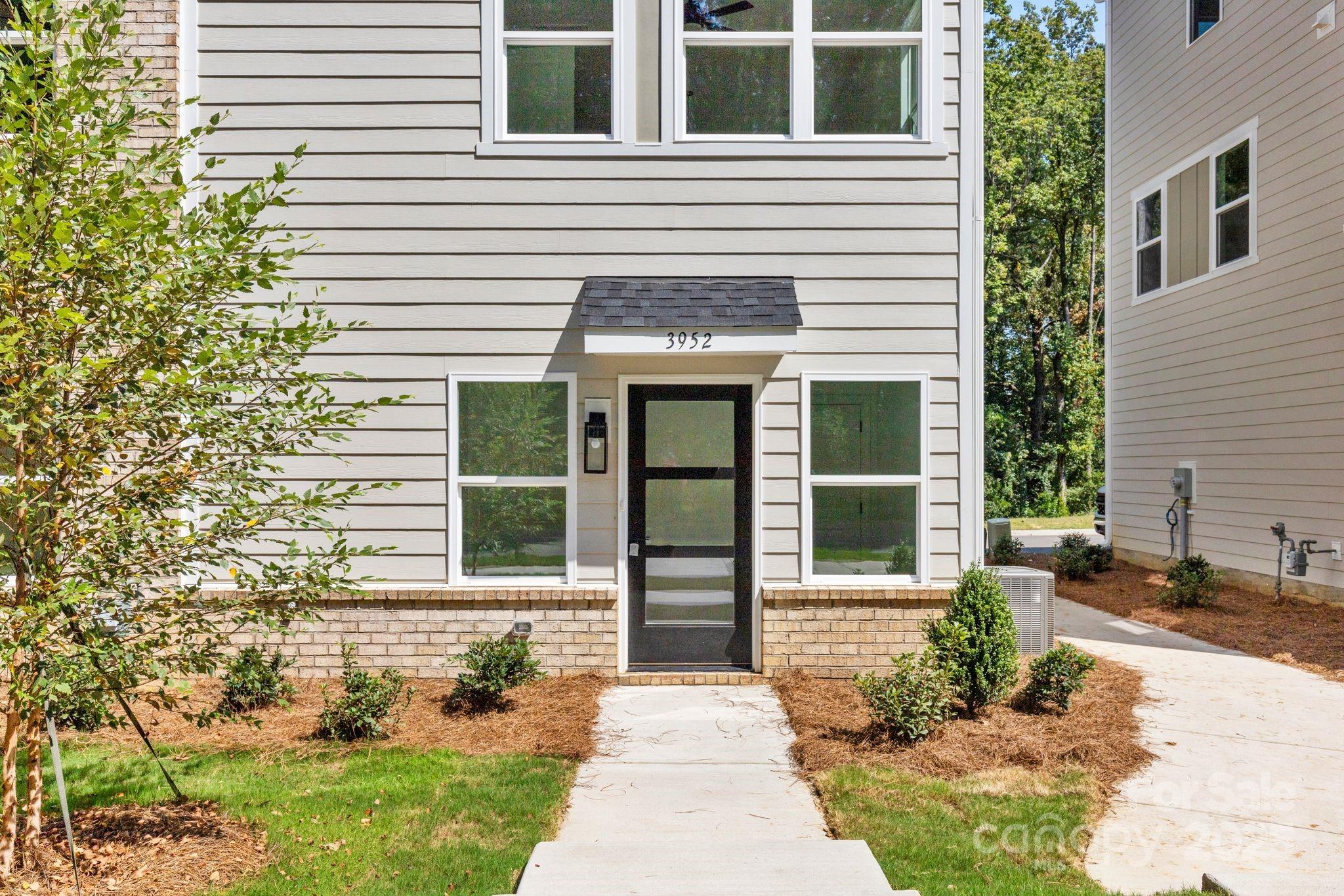 3952 Hager Drive Property Photo 2