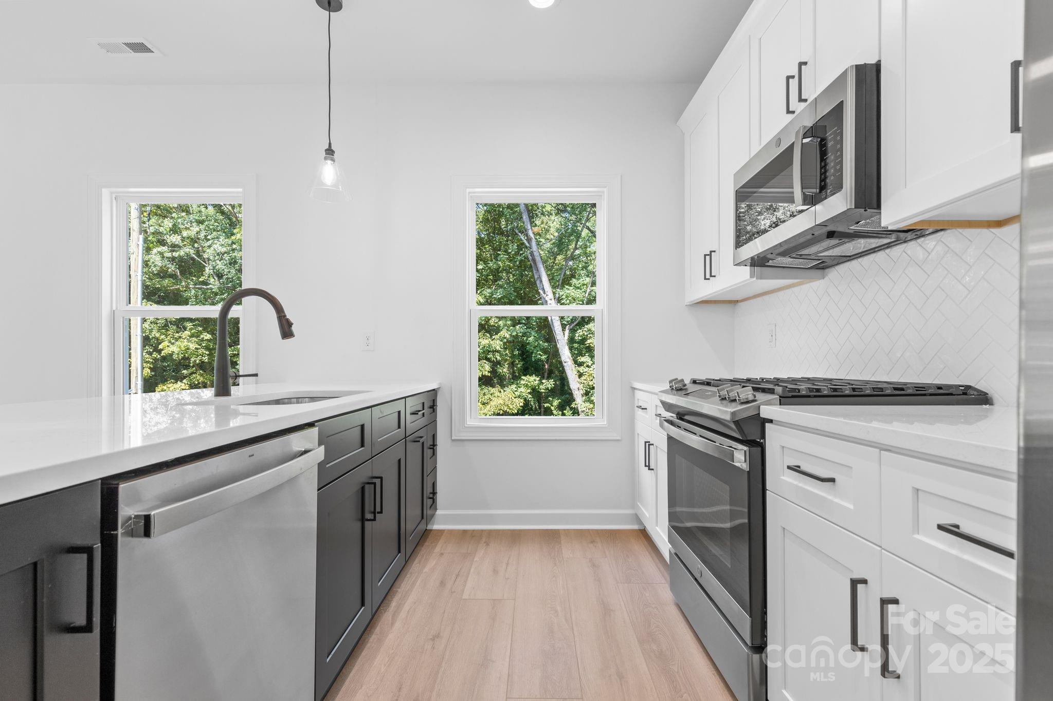 3952 Hager Drive Property Photo 5