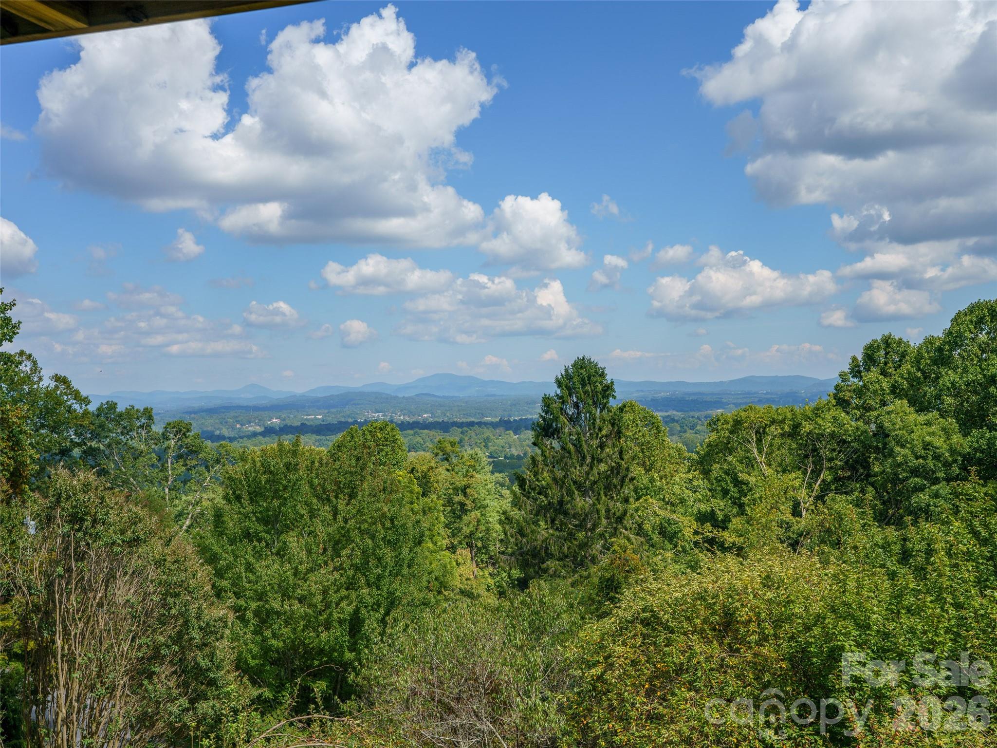 435 Upper Laurel Drive Property Photo 1