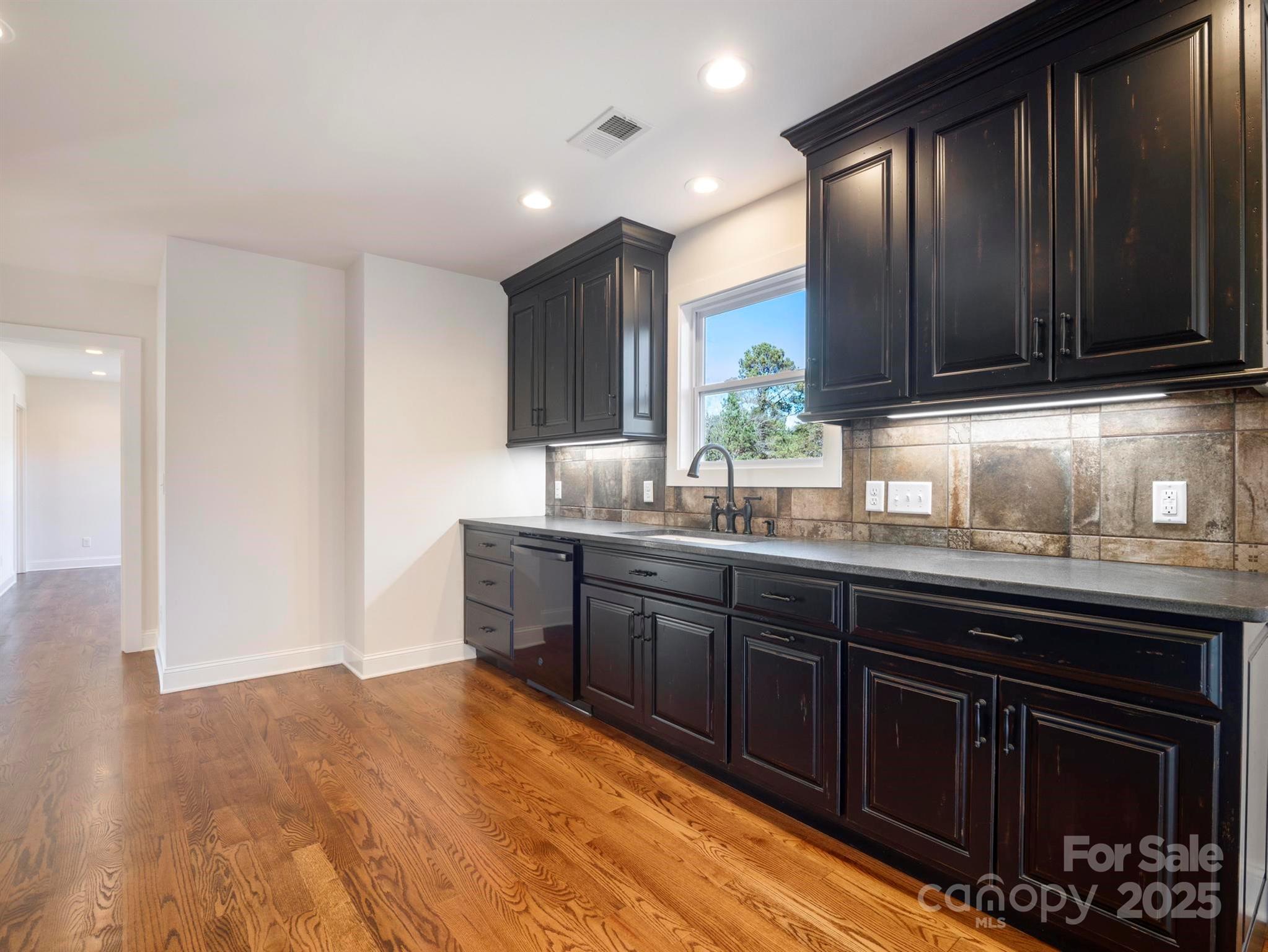 100 Gilbert Road Property Photo 11