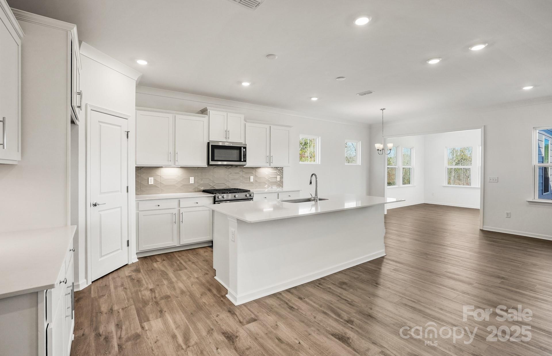 14209 New Crest Drive 146 Property Photo 7