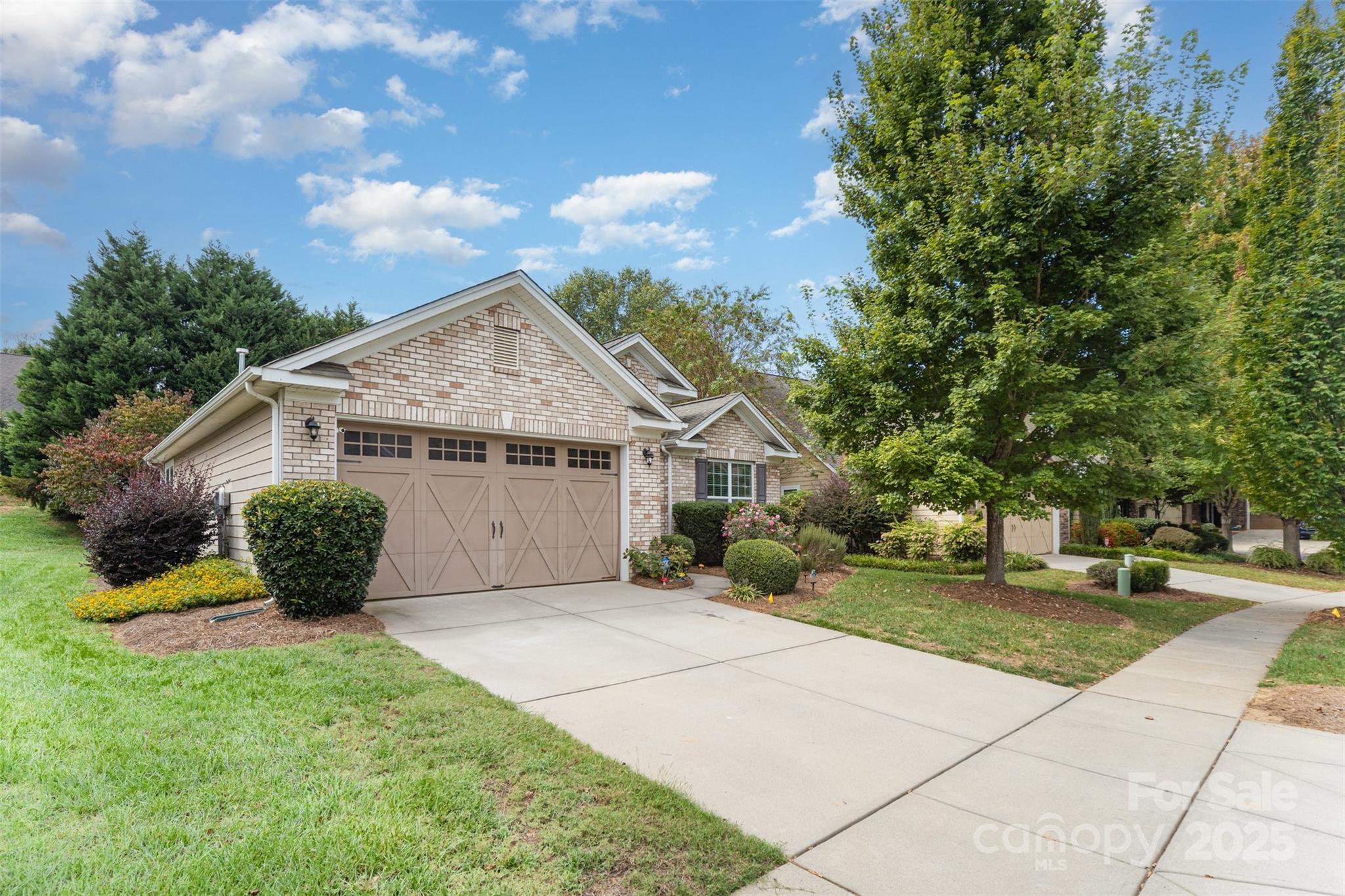 8708 Artesa Mill Lane Property Photo 2