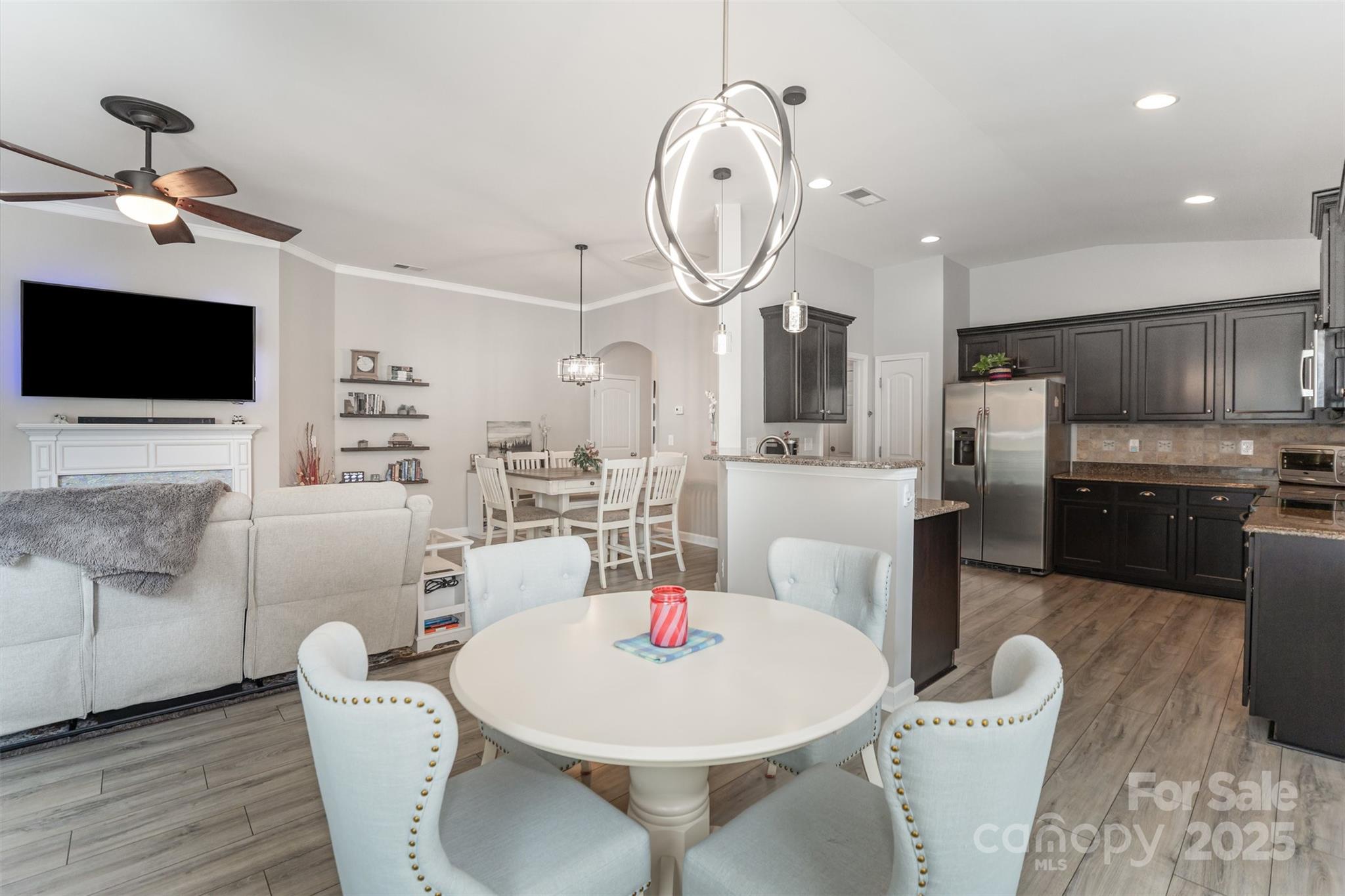 8708 Artesa Mill Lane Property Photo 13