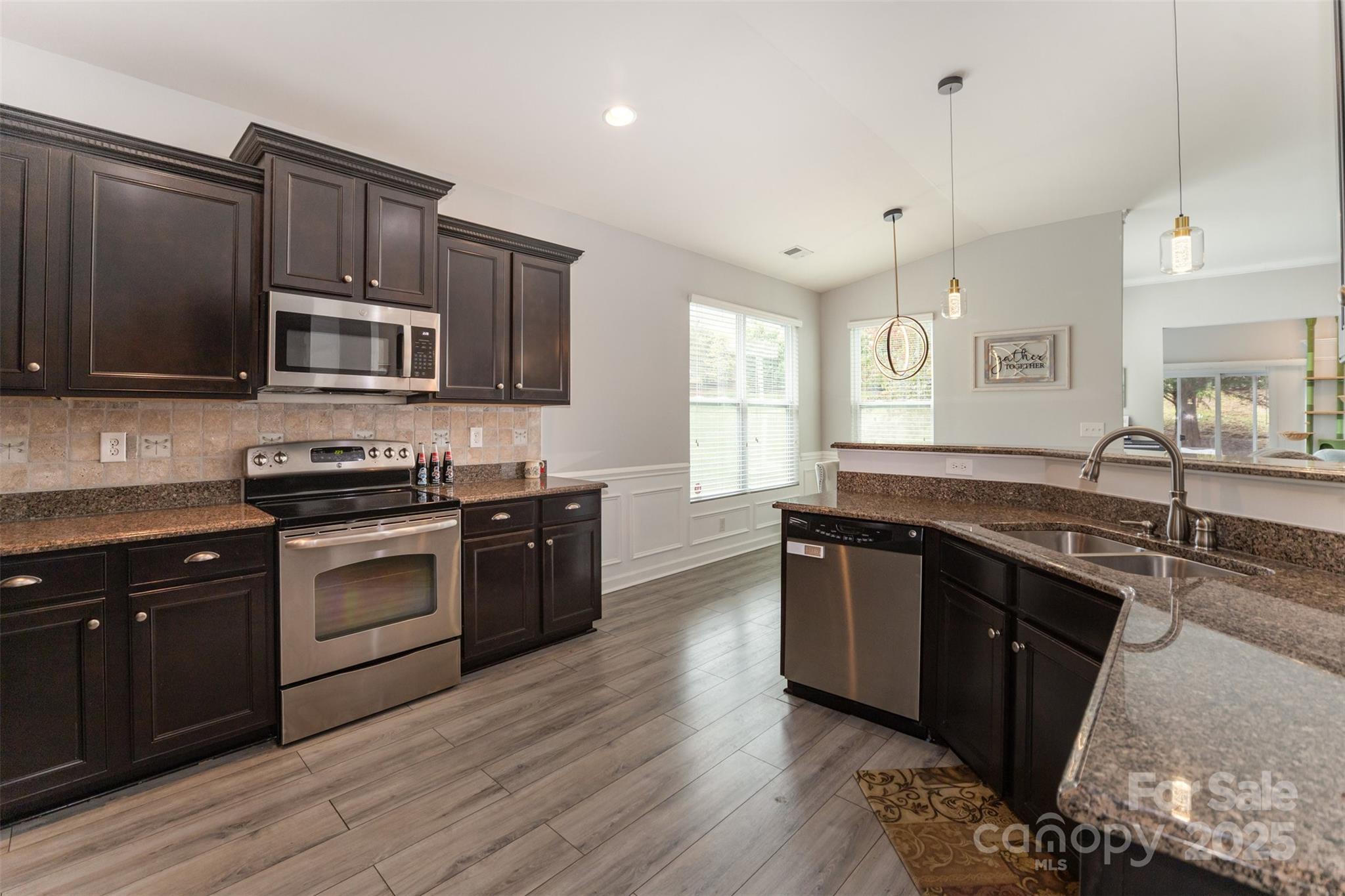 8708 Artesa Mill Lane Property Photo 18