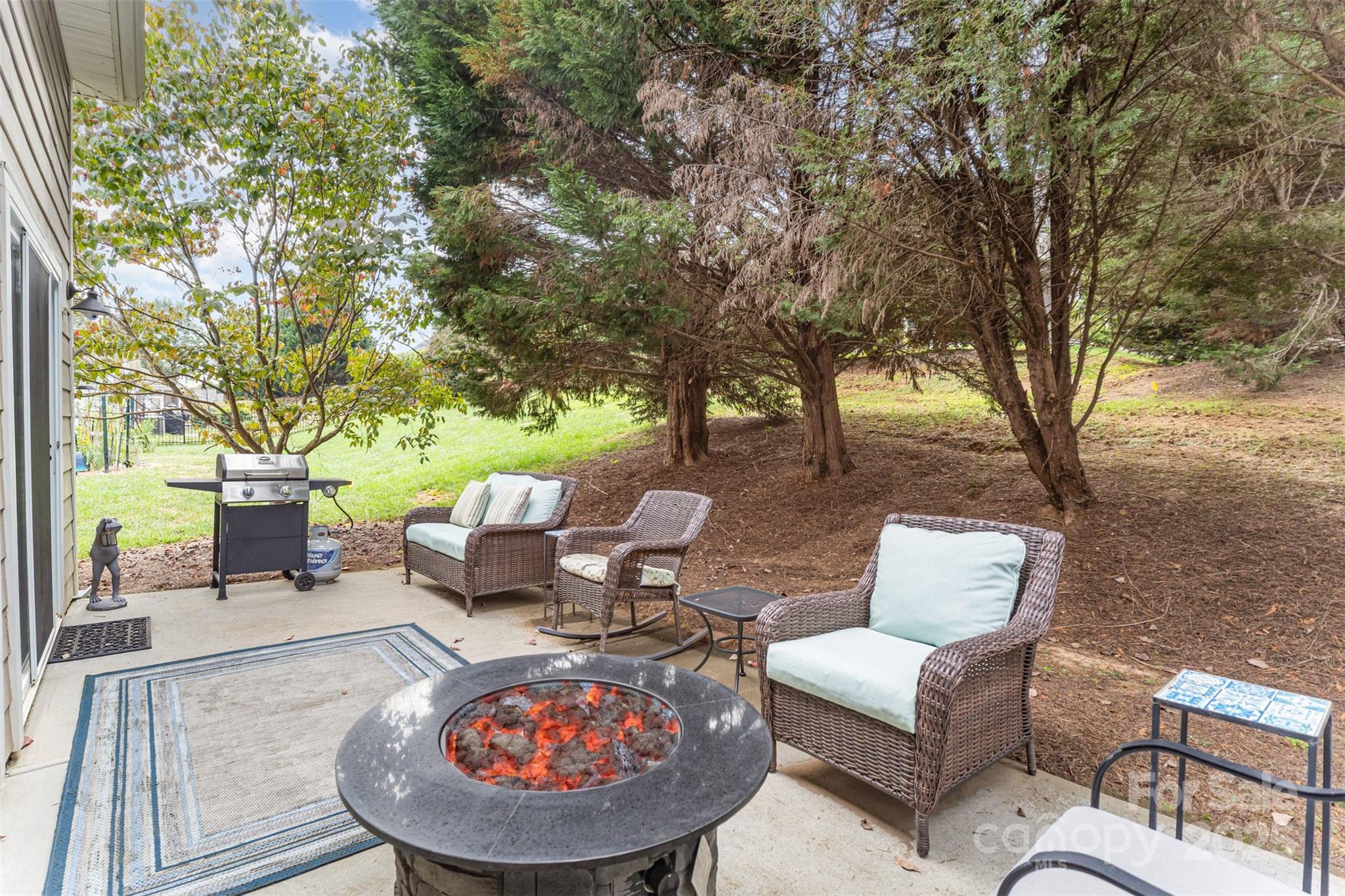 8708 Artesa Mill Lane Property Photo 28