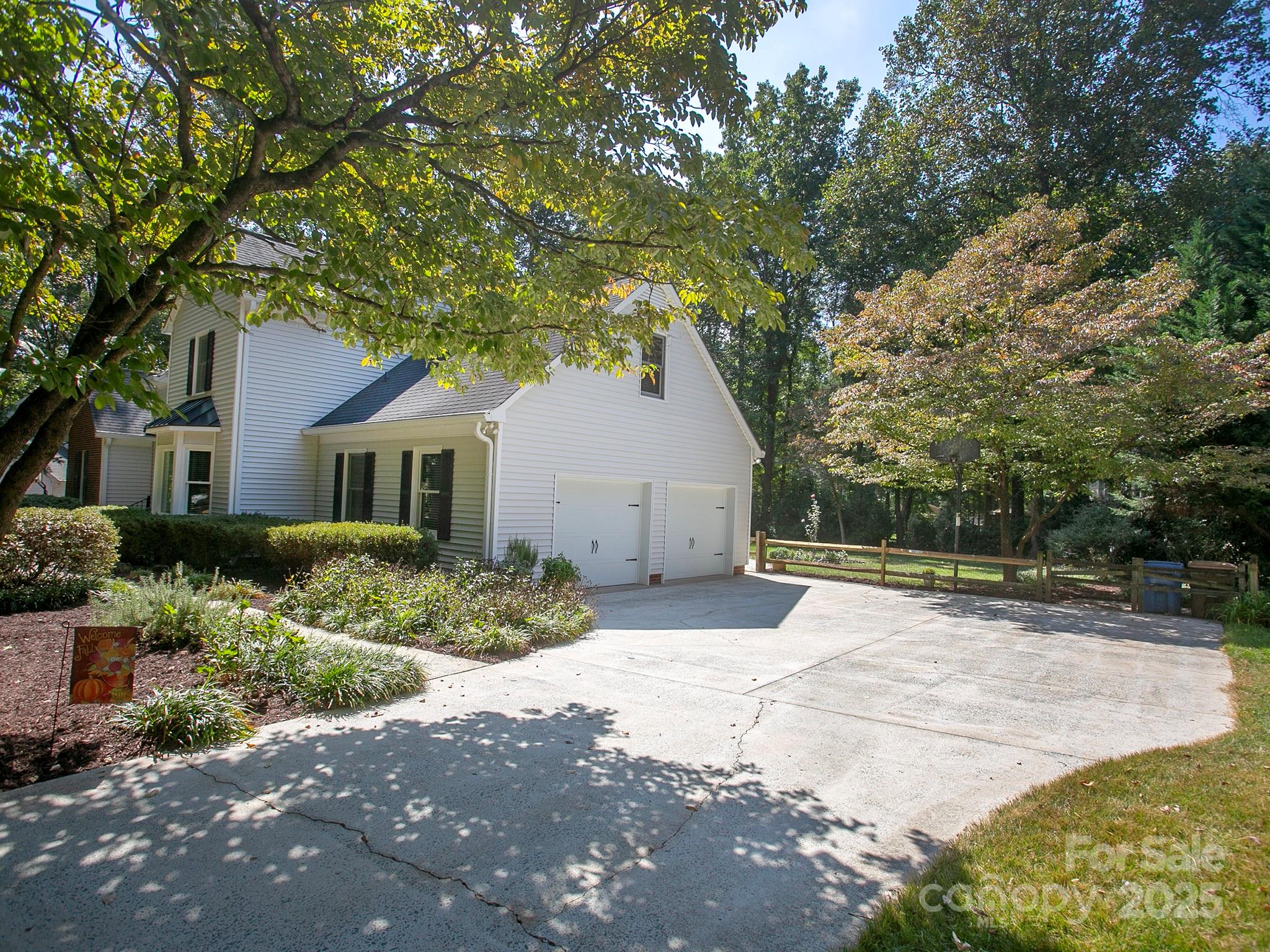 6001 Gold Wagon Lane Property Photo 4