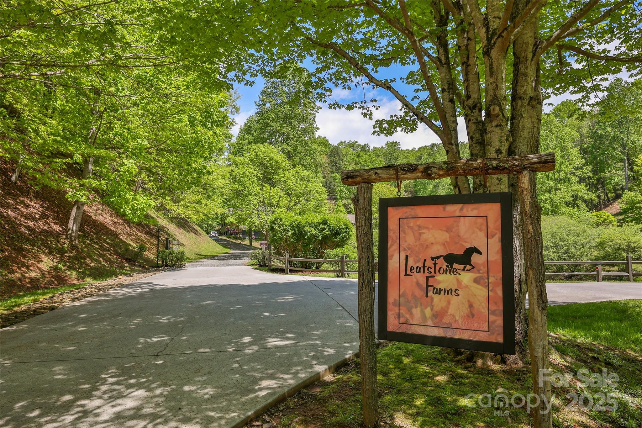 1283 Leafstone Circle Property Photo 1