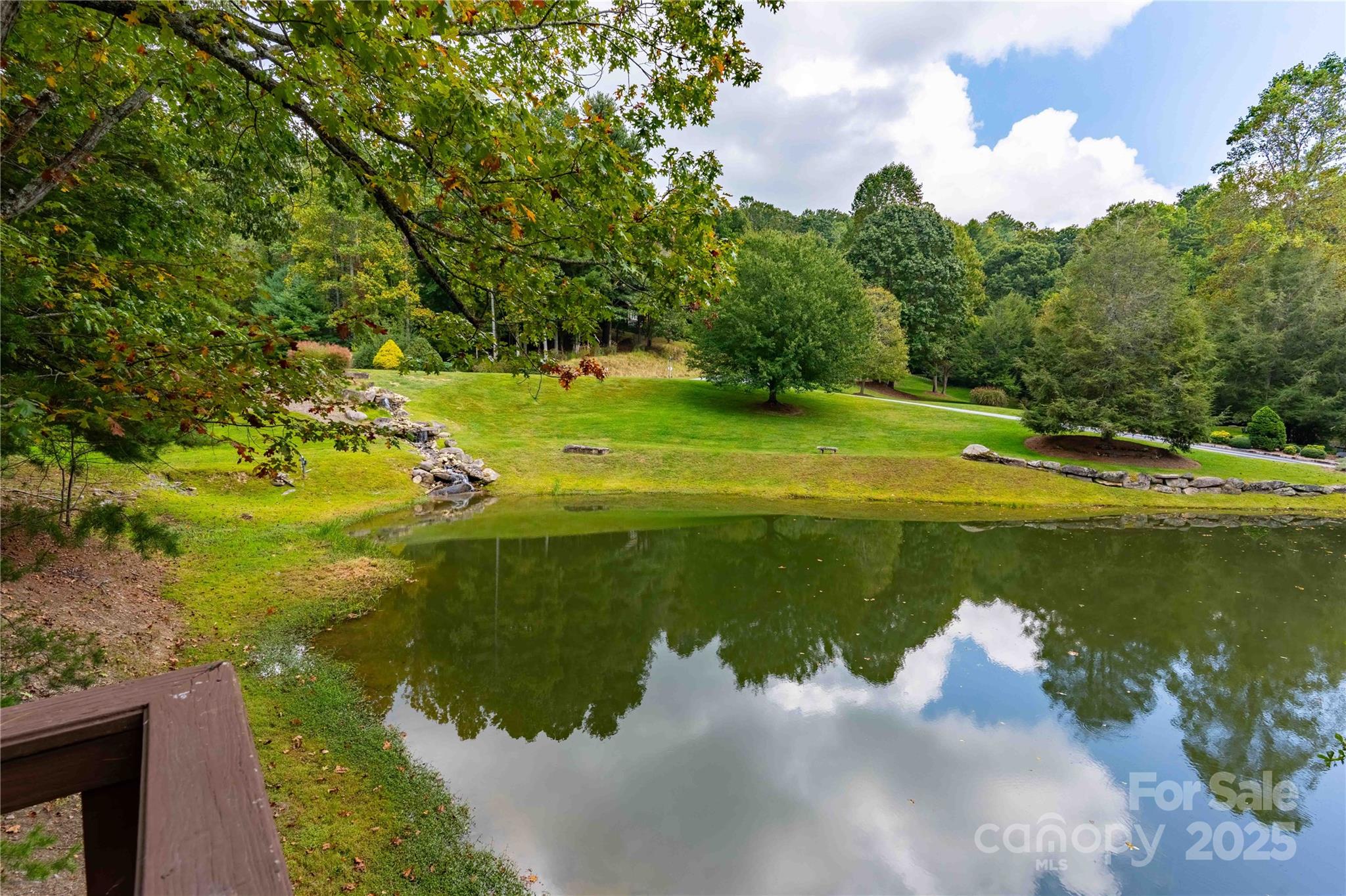 1043 Somersby Parkway Property Photo 19