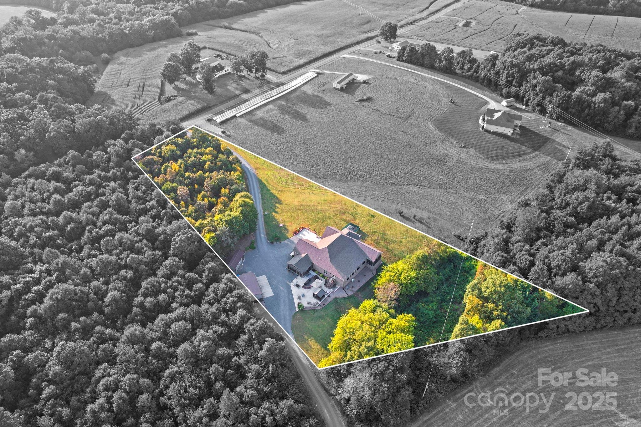 5702 And 5401 Army Road Property Photo 3