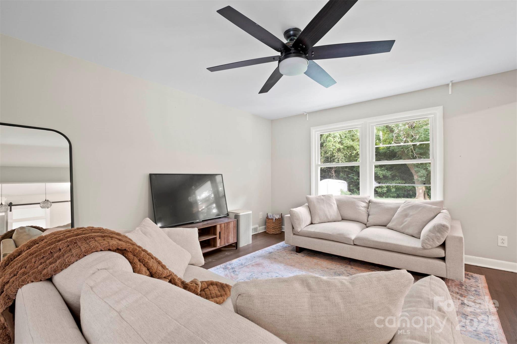 5442 Kinsale Lane Property Photo 10